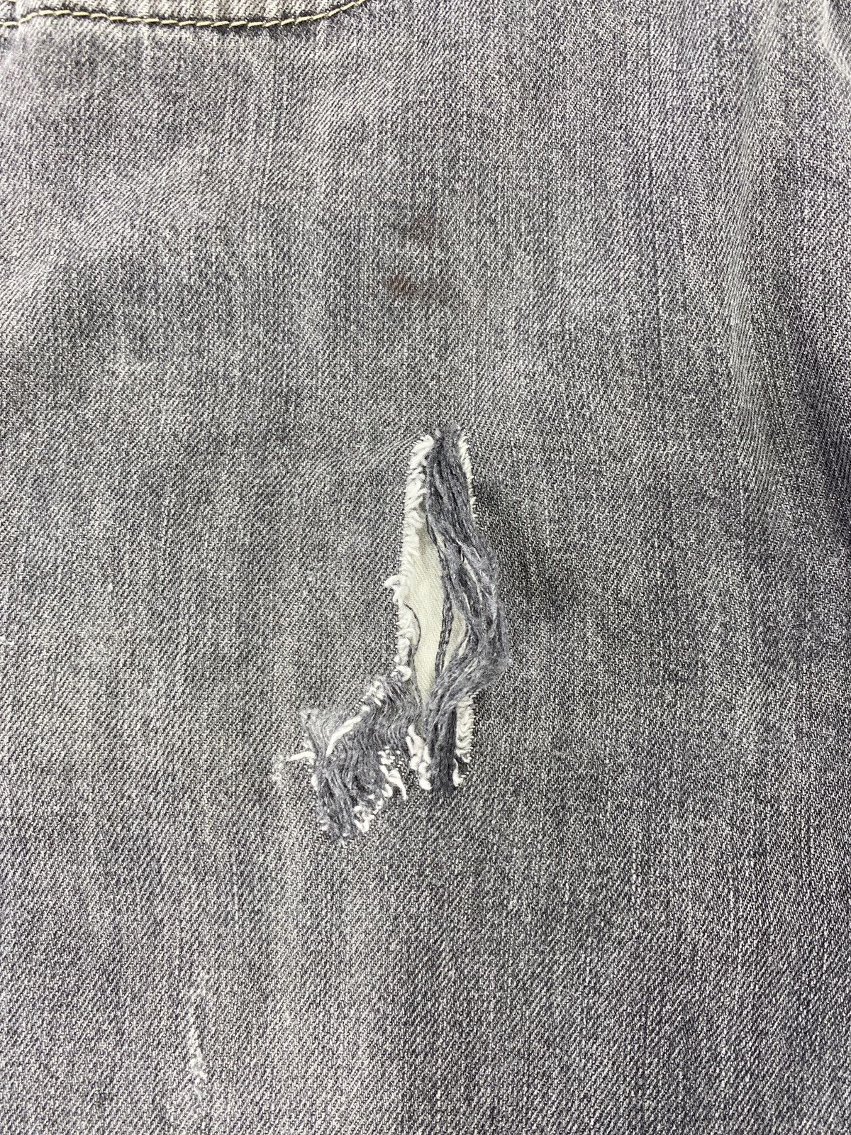 Jean × Levi's × Vintage VINTAGE LEVIS 501 DISTRESSED FADED GREY JEANS -J506 Size US 33 - 10 Thumbnail