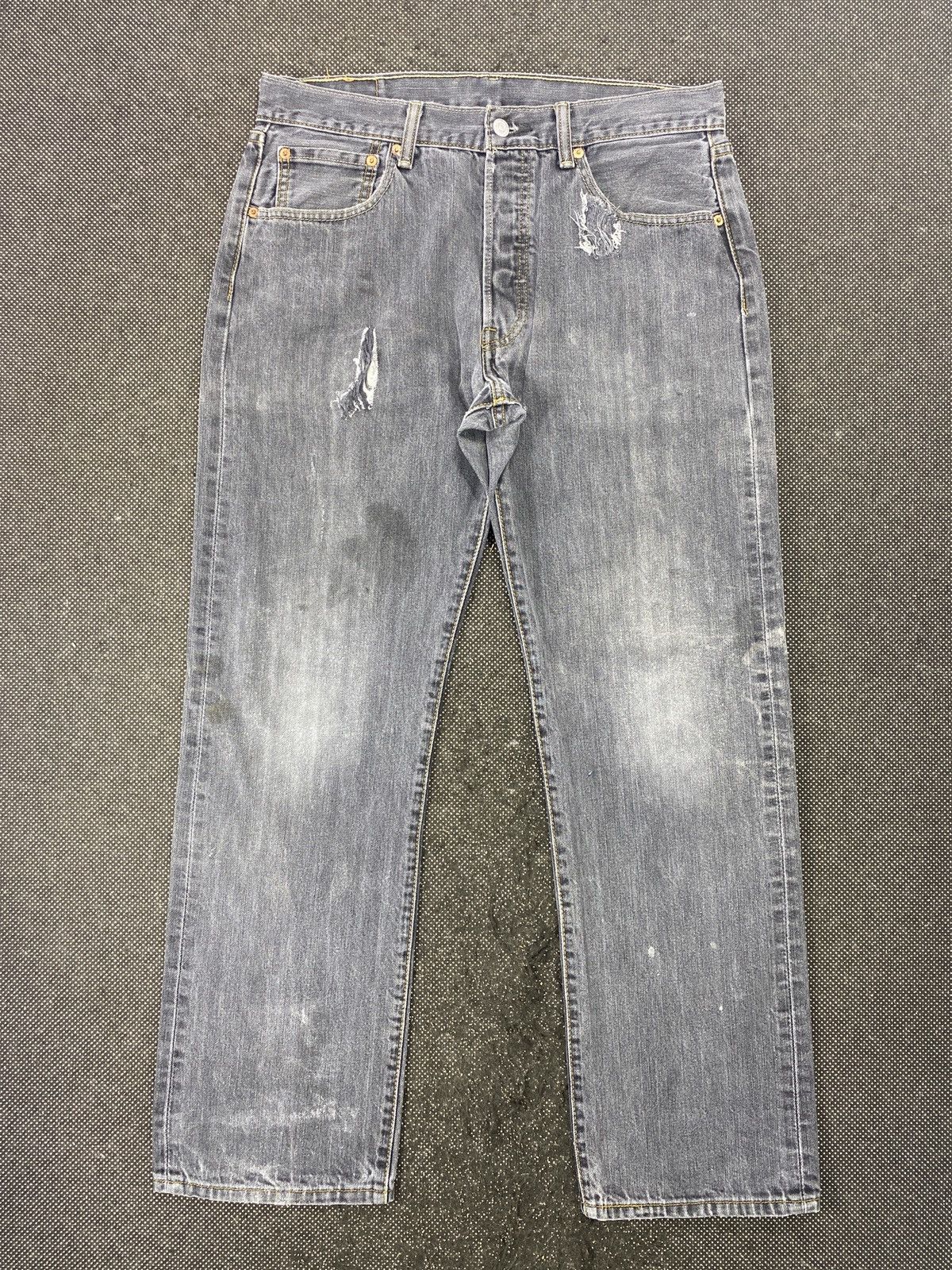 VINTAGE LEVIS 501 DISTRESSED FADED GREY JEANS -J506