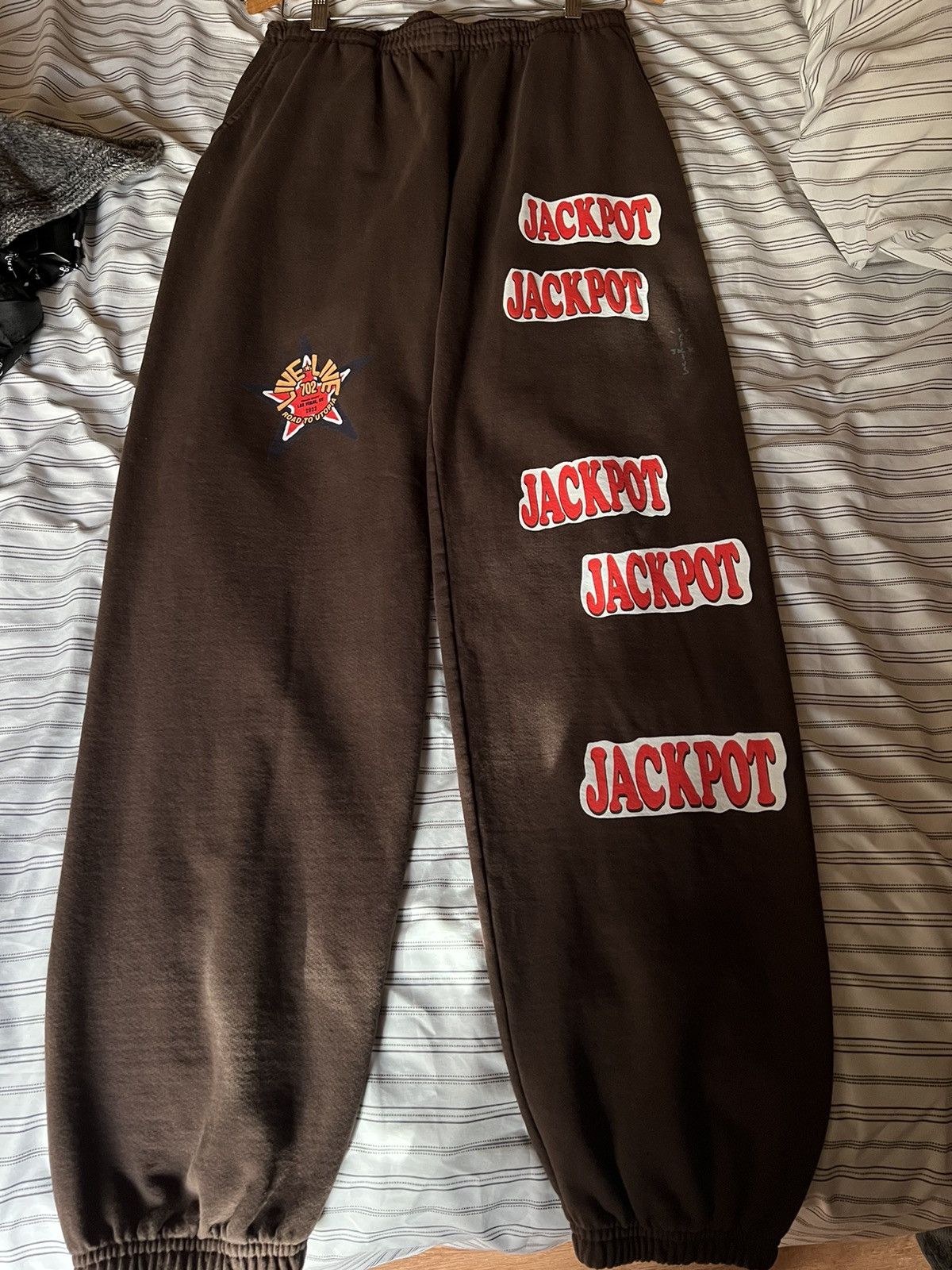 travis scott brown sweatpants