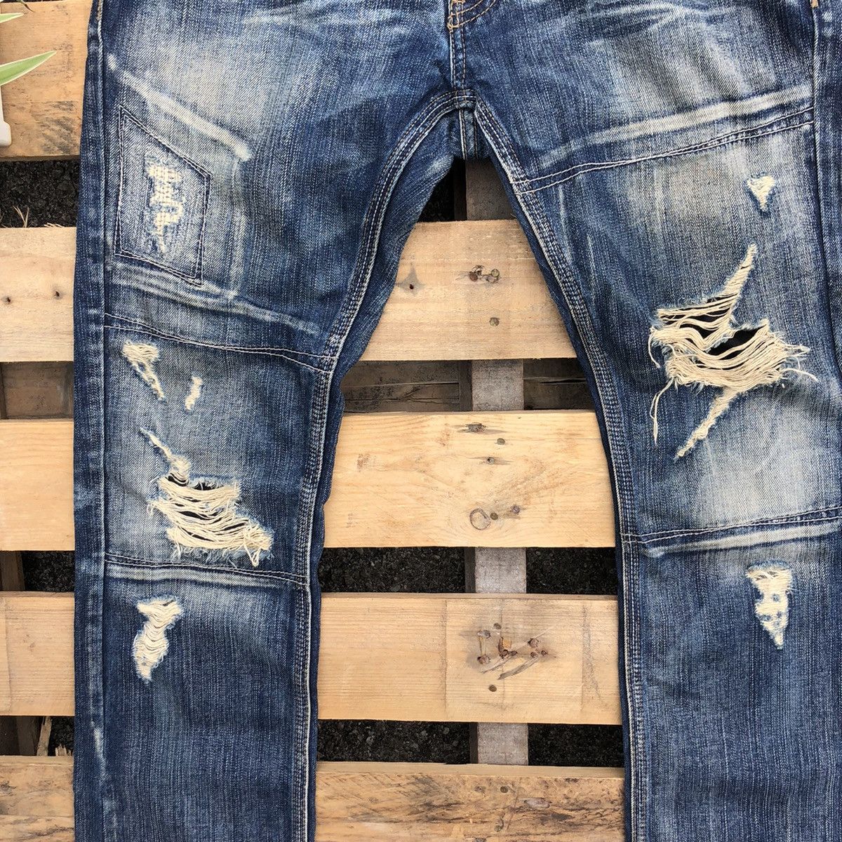 Distressed Rupert R.P.T Denim Jeans