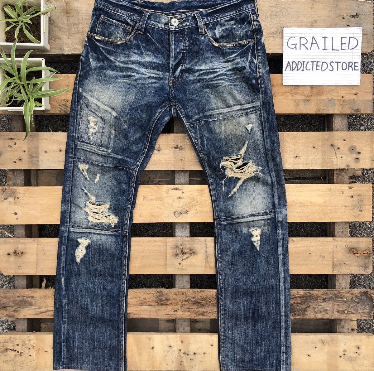 Distressed Rupert R.P.T Denim Jeans