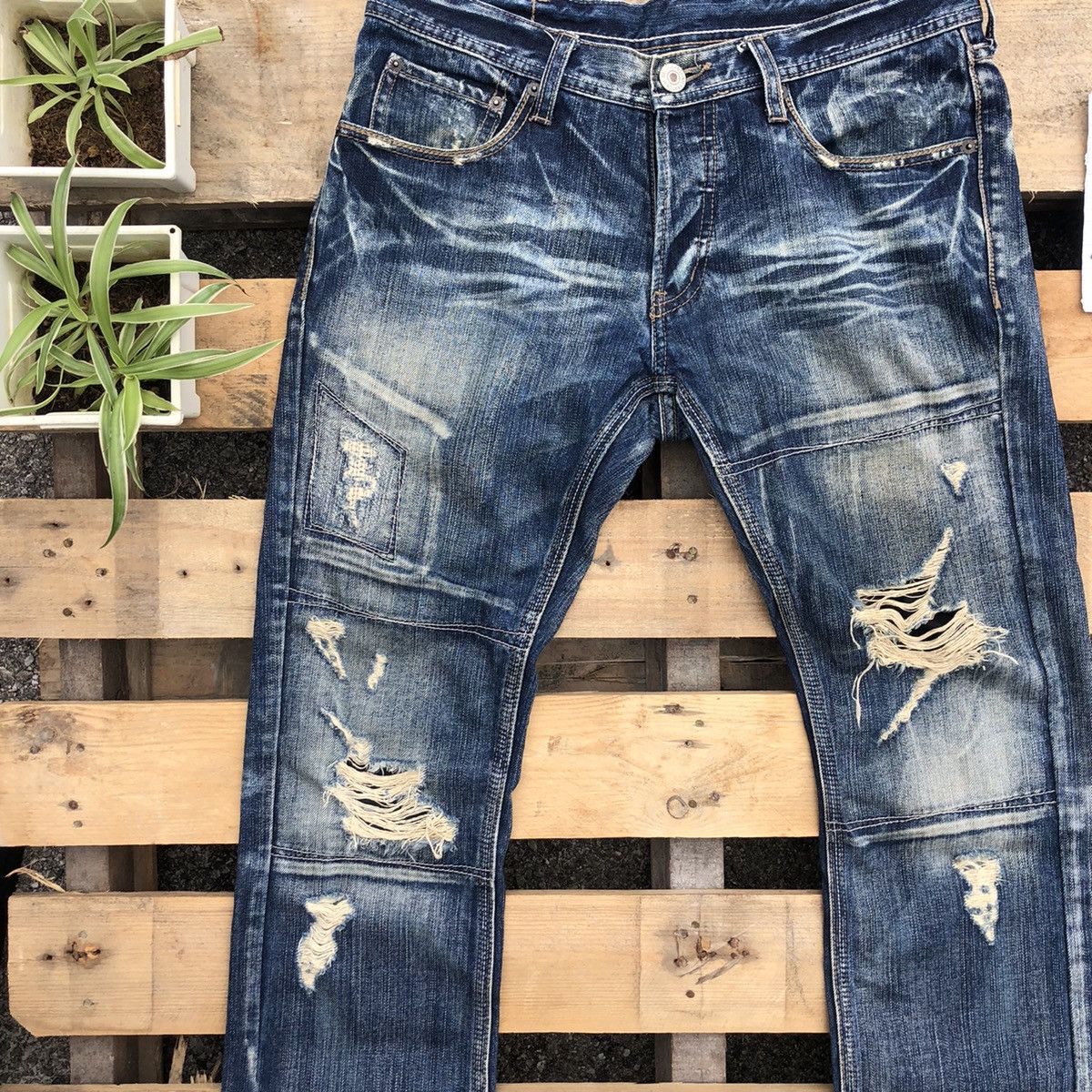 Distressed Rupert R.P.T Denim Jeans
