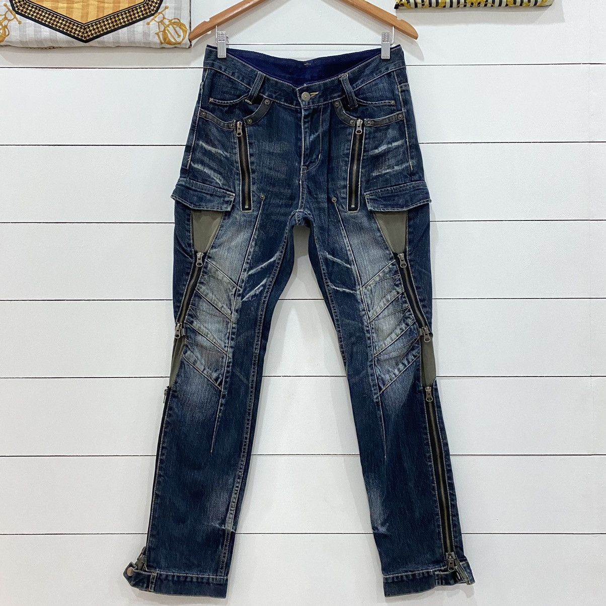 If Six Was Nine × Le Grande Bleu (L.G.B.) × PPFM PPFM Punk Zipper Distressed Denim Jeans Size US 31 - 1 Thumbnail