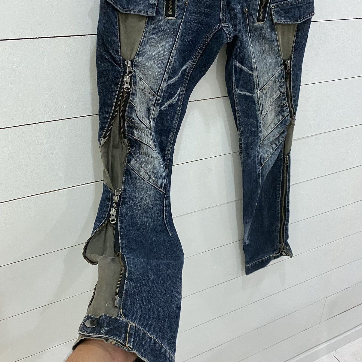 If Six Was Nine × Le Grande Bleu (L.G.B.) × PPFM PPFM Punk Zipper Distressed Denim Jeans Size US 31 - 9 Thumbnail