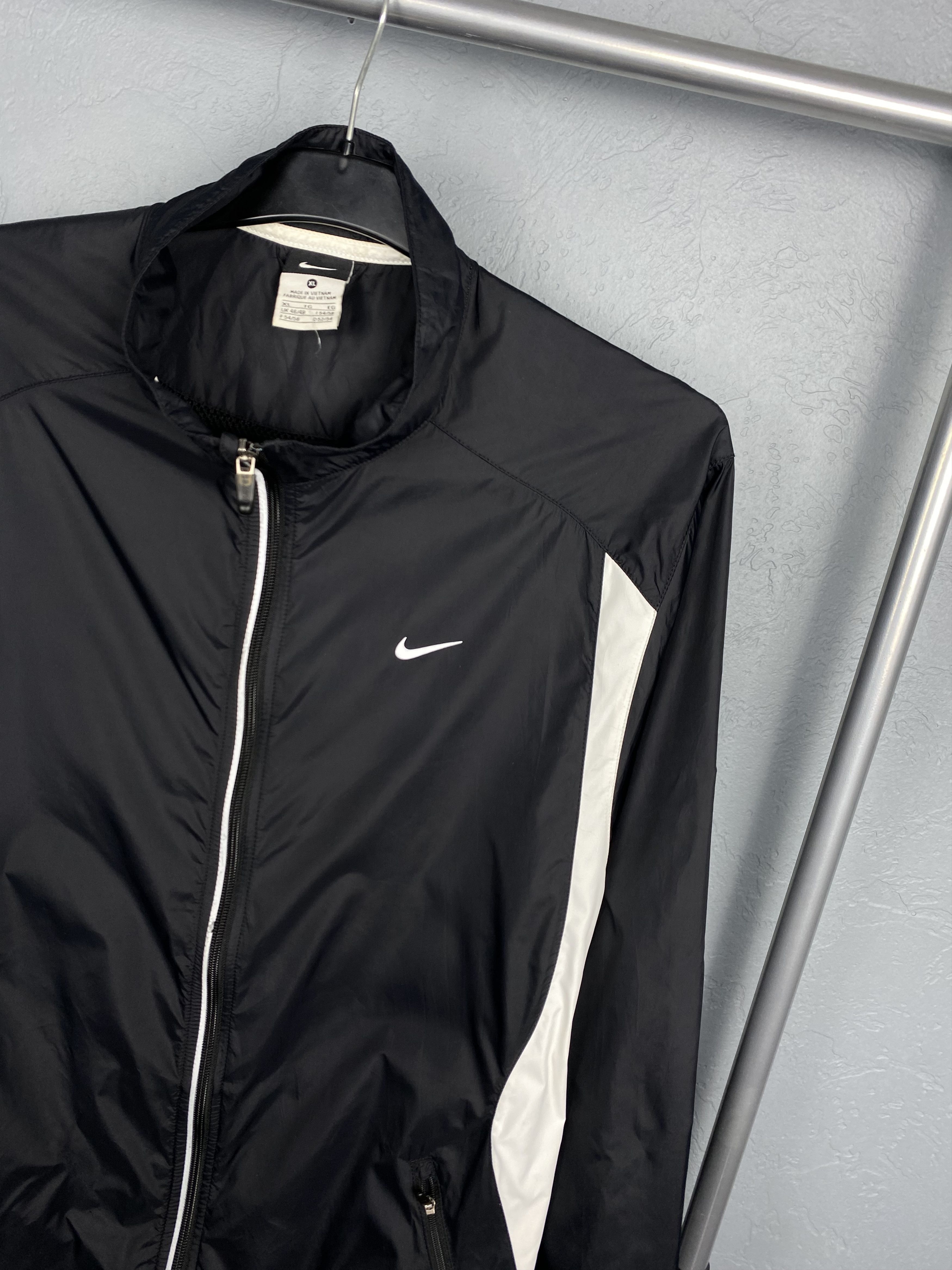 Nike Nike Vintage Mens Nylon Jacket Y2K Size US XL / EU 56 / 4 - 2 Thumbnail