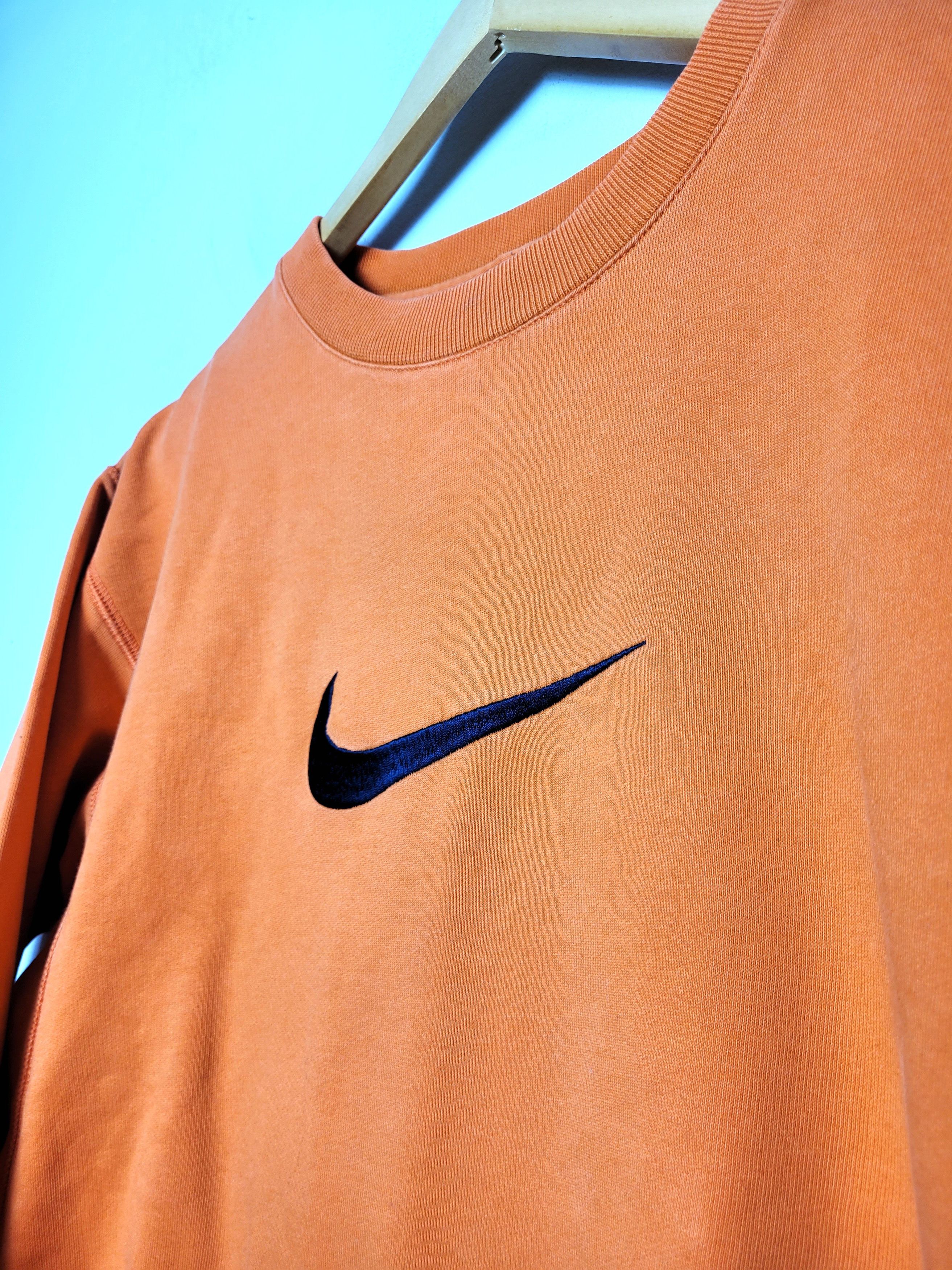 Nike Nike vintage 90s center swoosh sweatshirt Size US M / EU 48-50 / 2 - 5 Thumbnail