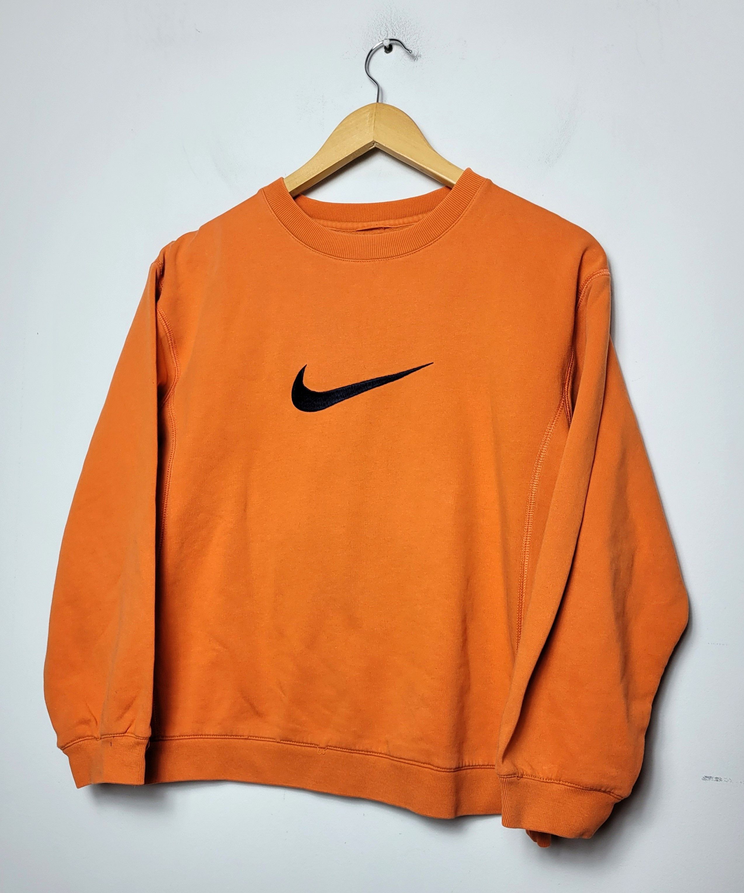 Nike Nike vintage 90s center swoosh sweatshirt Size US M / EU 48-50 / 2 - 1 Thumbnail