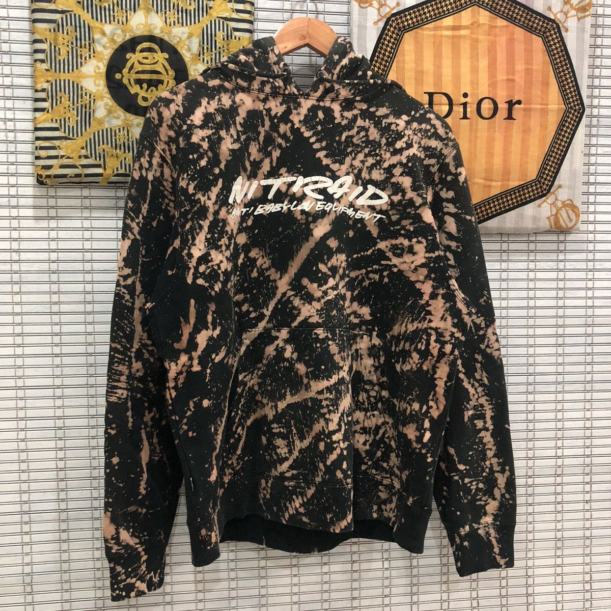 Japanese Brand × Nitraid Vintage Nitraid Tie Dye Hoodie Size US M / EU 48-50 / 2 - 2 Thumbnail