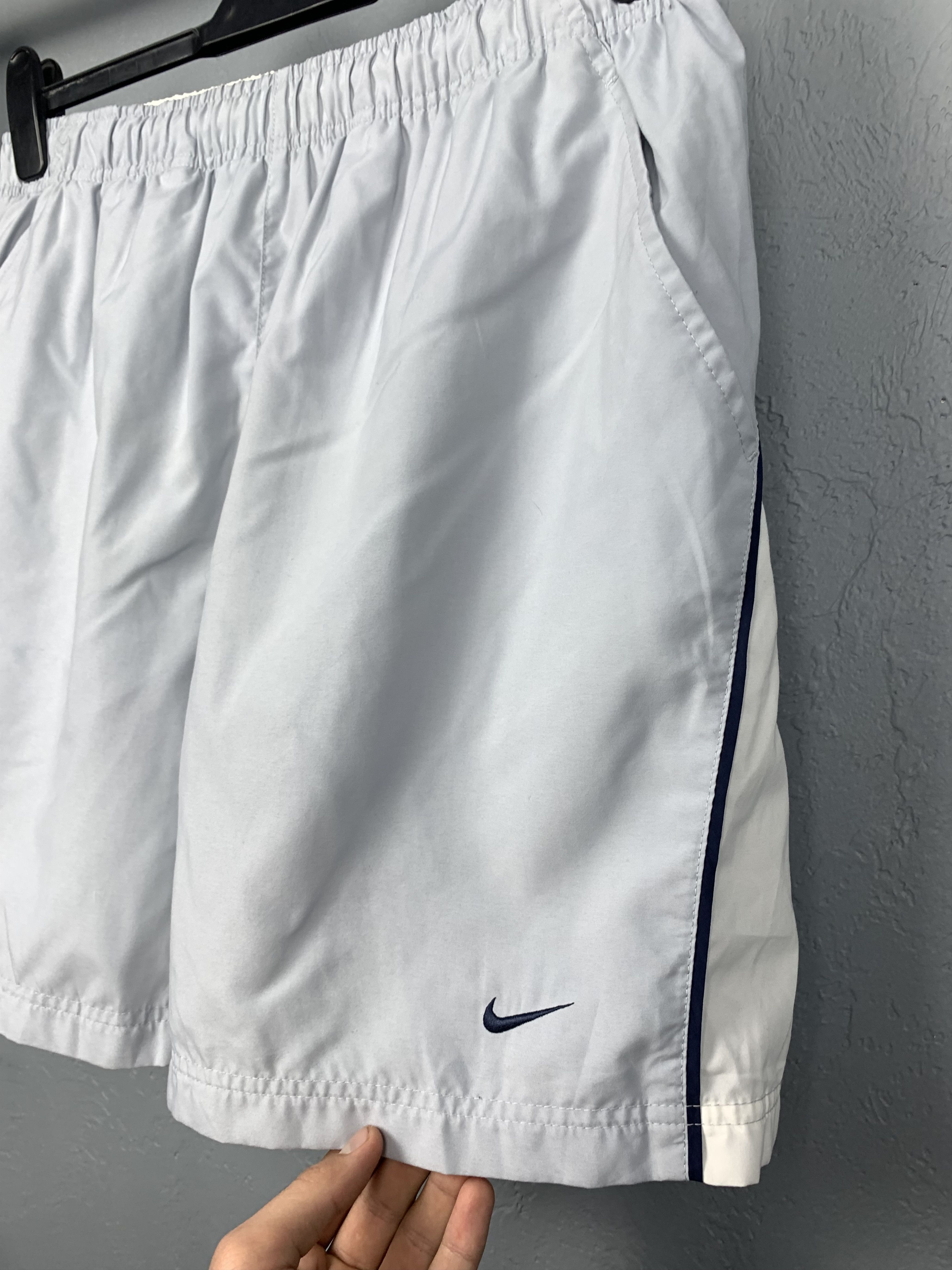 Nike × Vintage Vintage Nike Mens Nylon Shorts Y2K Size US 36 / EU 52 - 2 Thumbnail