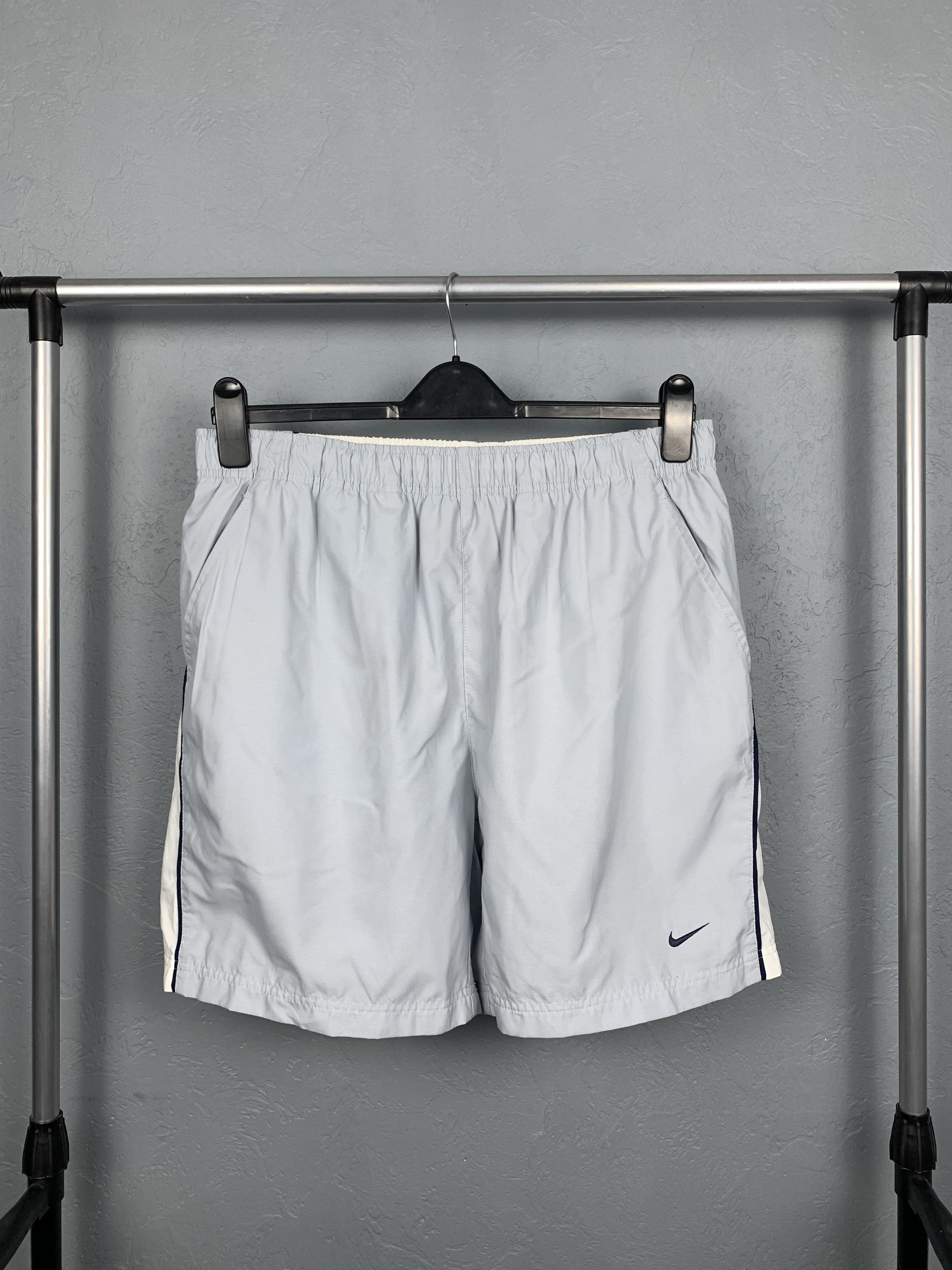 Nike × Vintage Vintage Nike Mens Nylon Shorts Y2K Size US 36 / EU 52 - 1 Thumbnail