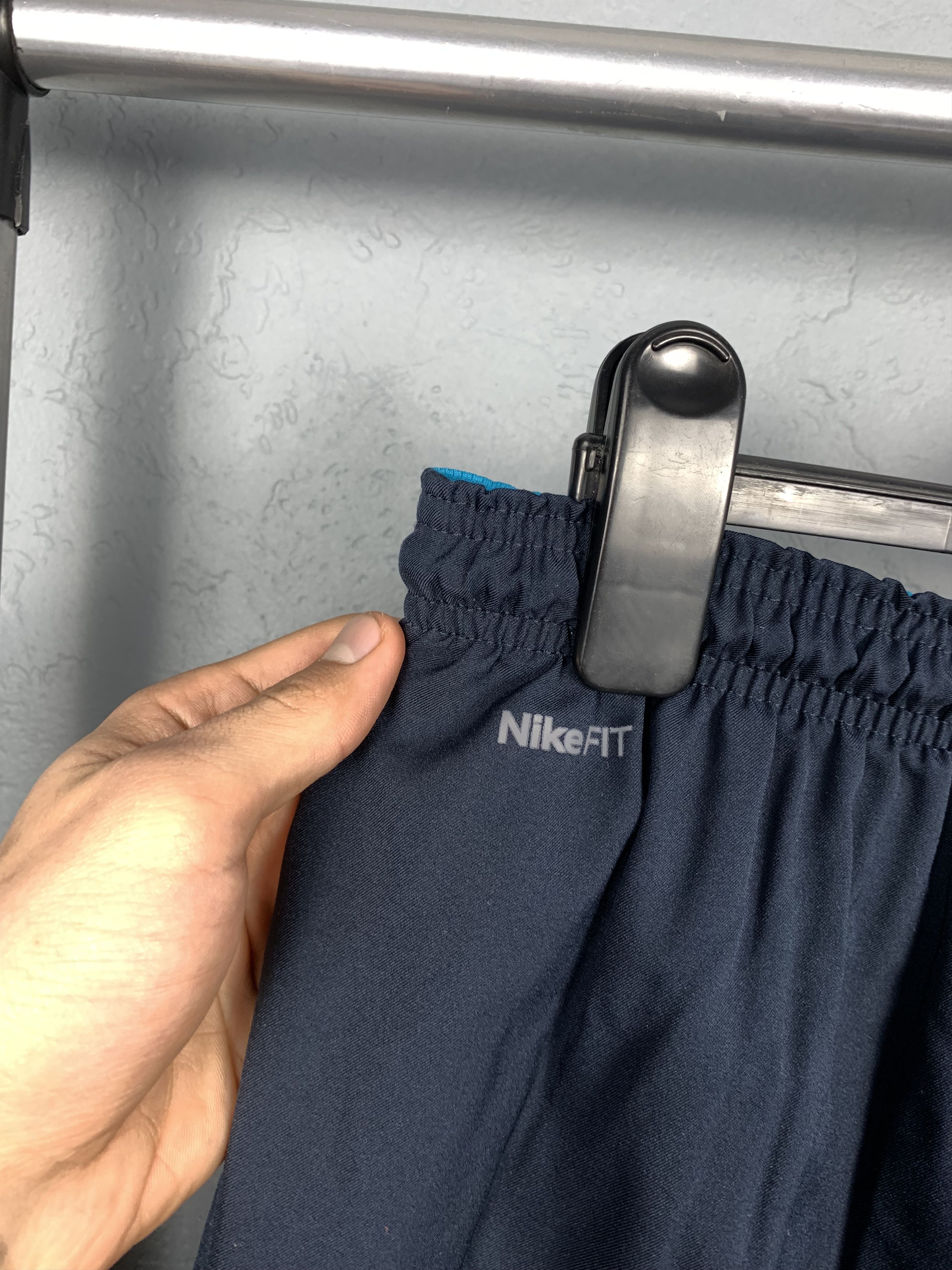 Nike × Vintage Vintage Nike Mens Shorts Y2K Size US 36 / EU 52 - 3 Thumbnail