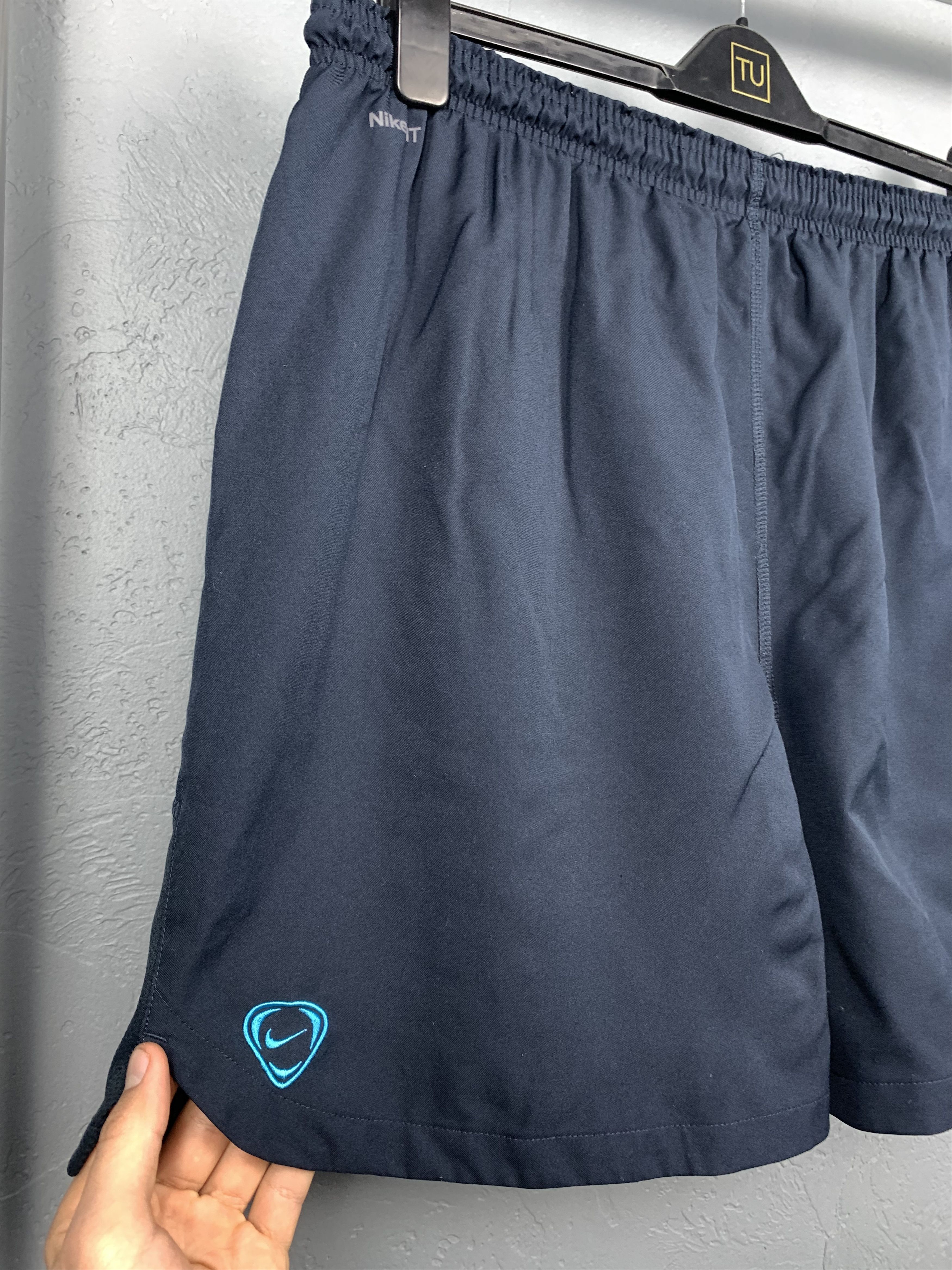 Nike × Vintage Vintage Nike Mens Shorts Y2K Size US 36 / EU 52 - 2 Thumbnail