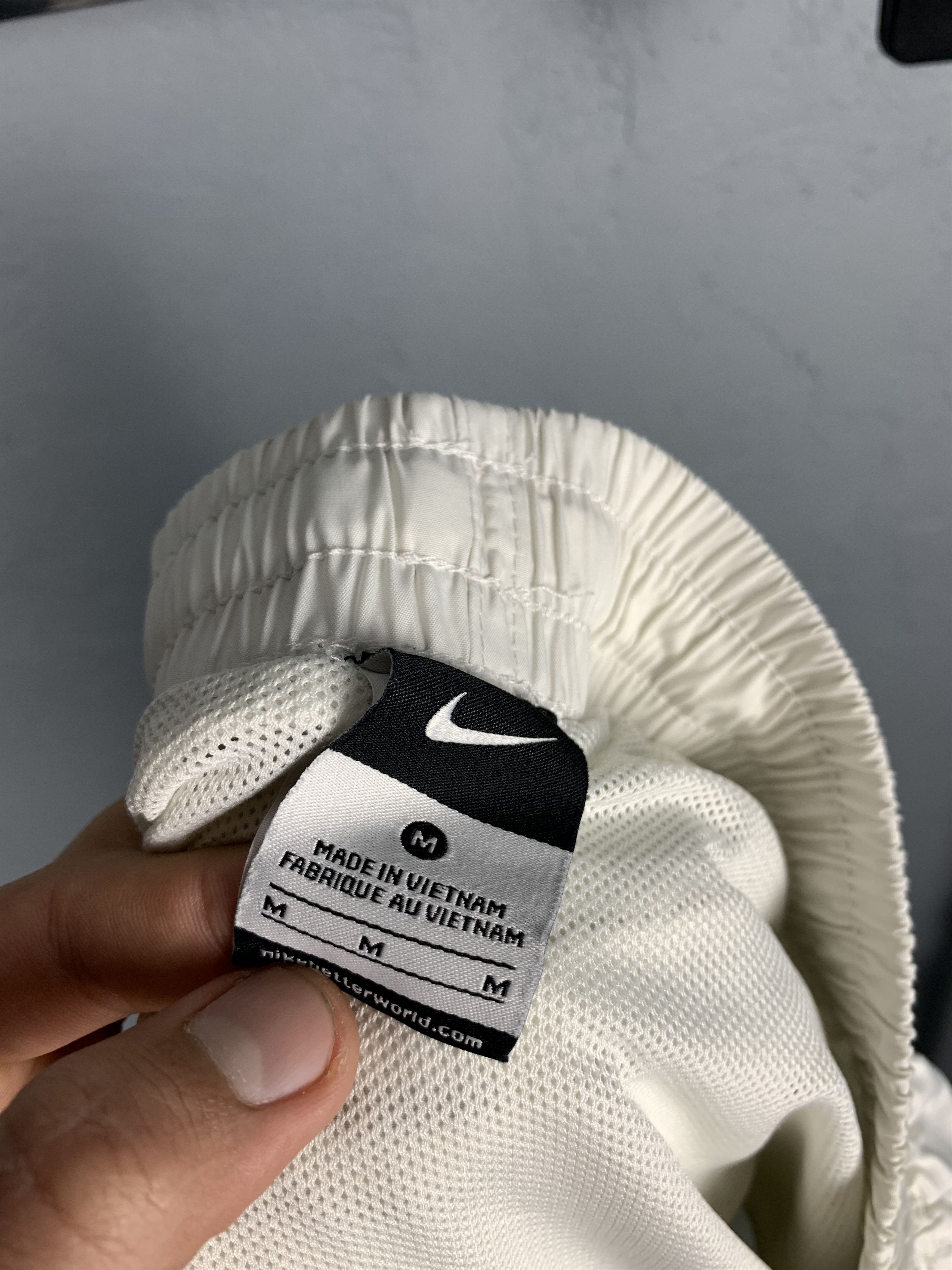 Nike Nike Vintage Nylon Shorts Y2K Size US 32 / EU 48 - 6 Thumbnail