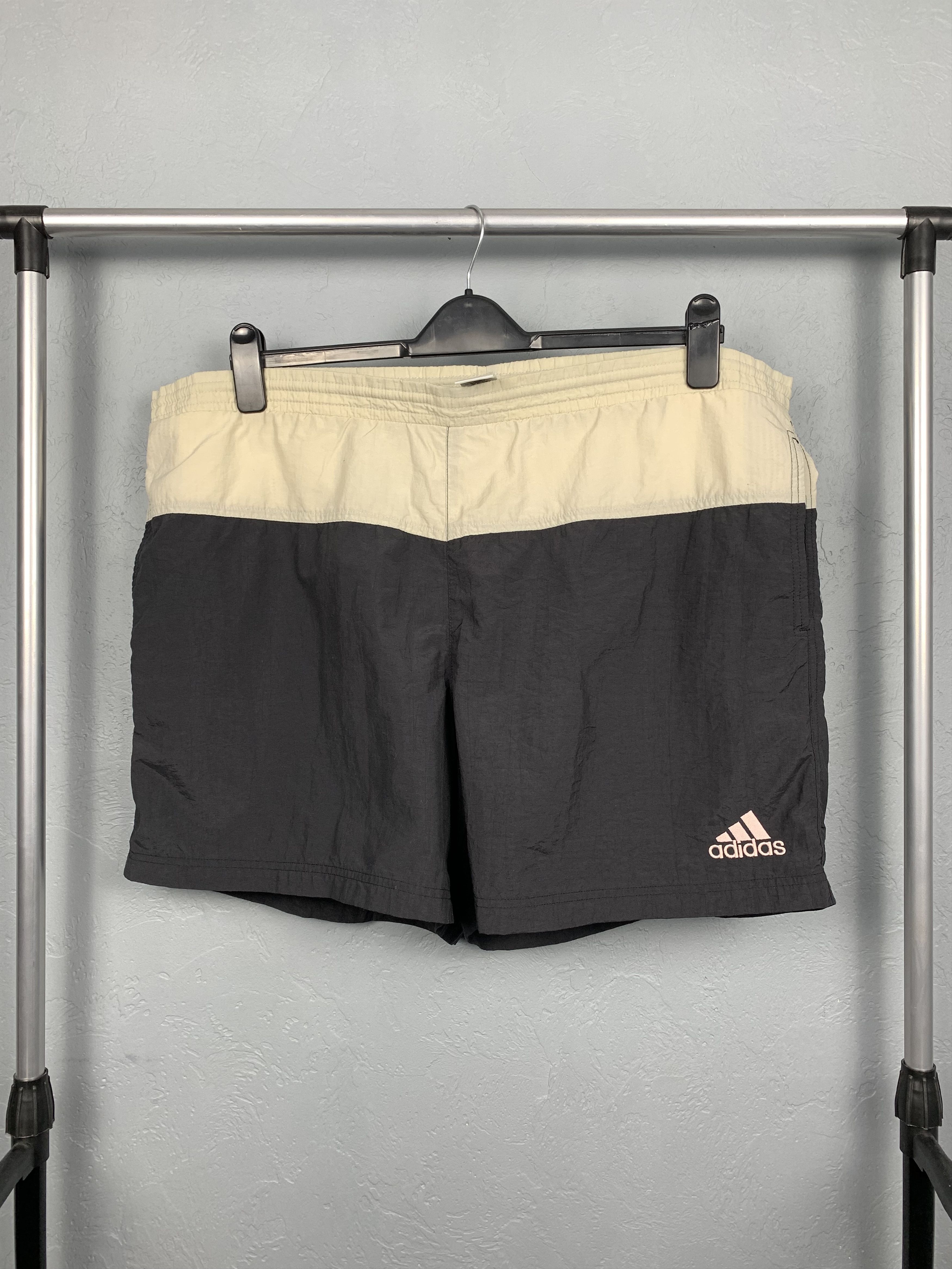 Adidas × Vintage Adidas Vintage Mens Nylon Shorts Y2K Size US 36 / EU 52 - 3 Thumbnail