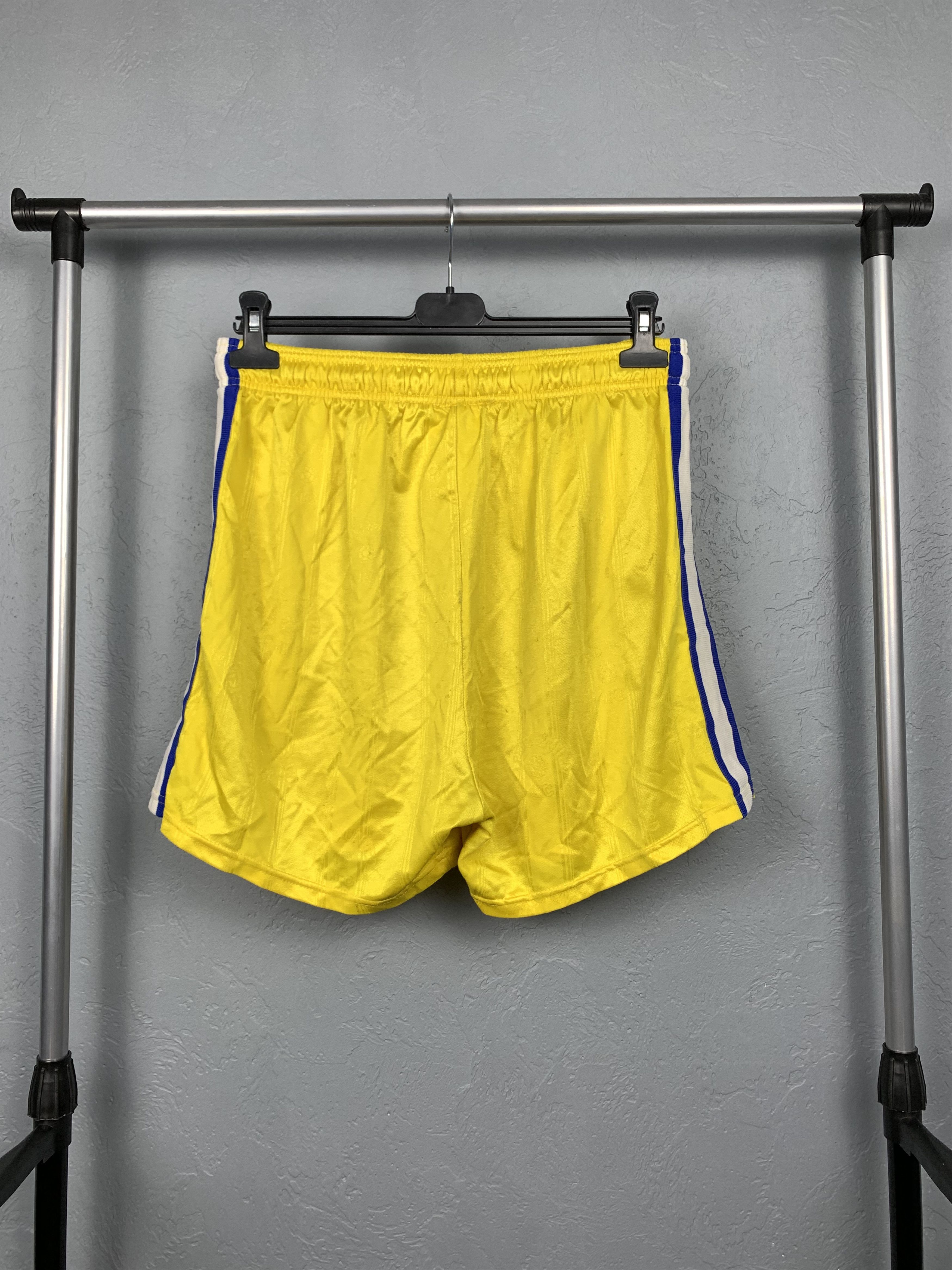 Puma Leeds United 90s Vintage Football Club Shorts Size US 36 / EU 52 - 6 Thumbnail