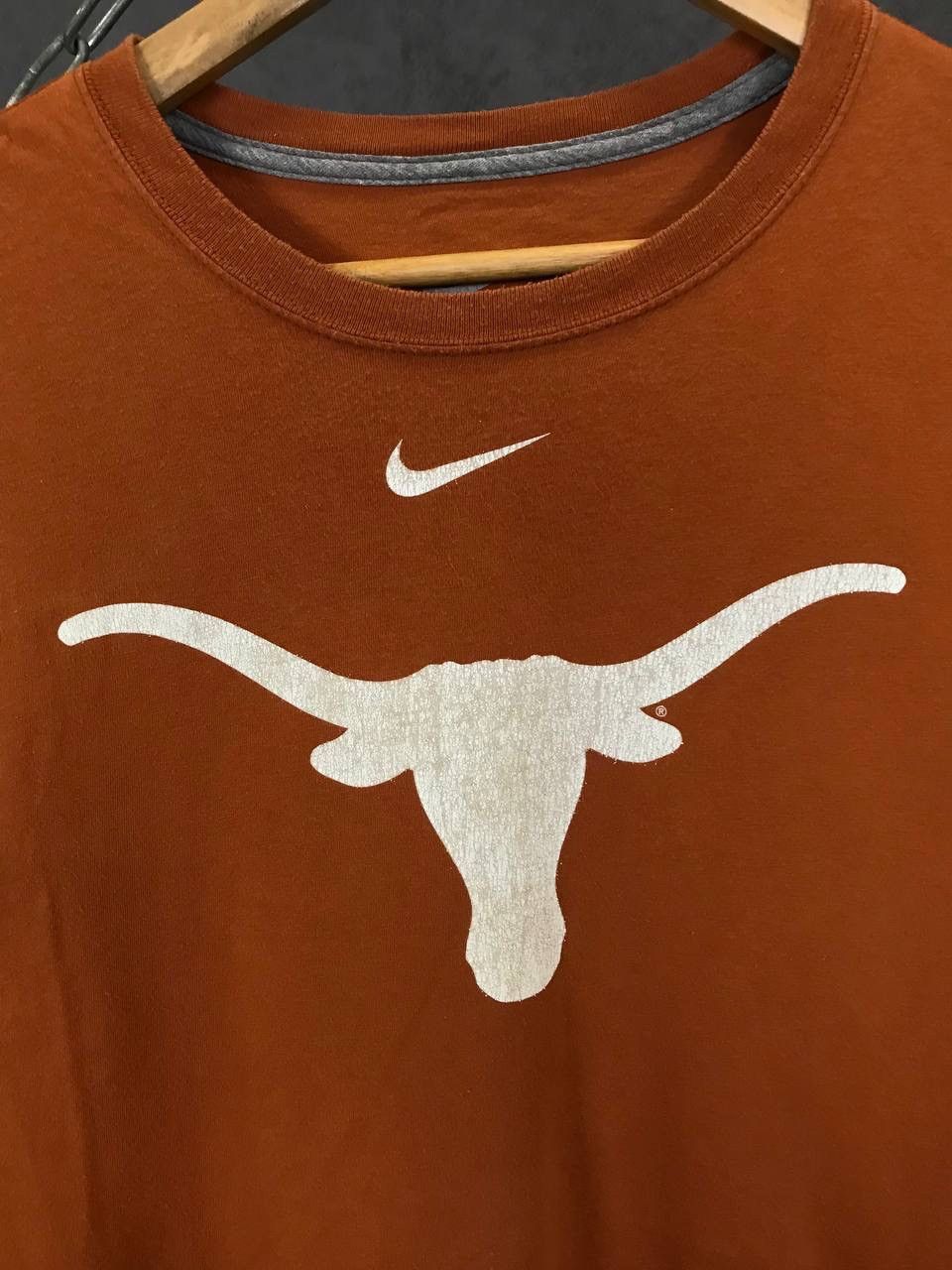 Nike Nike Bull vintage streetwear big center logo longsleeve Size US XL / EU 56 / 4 - 3 Thumbnail