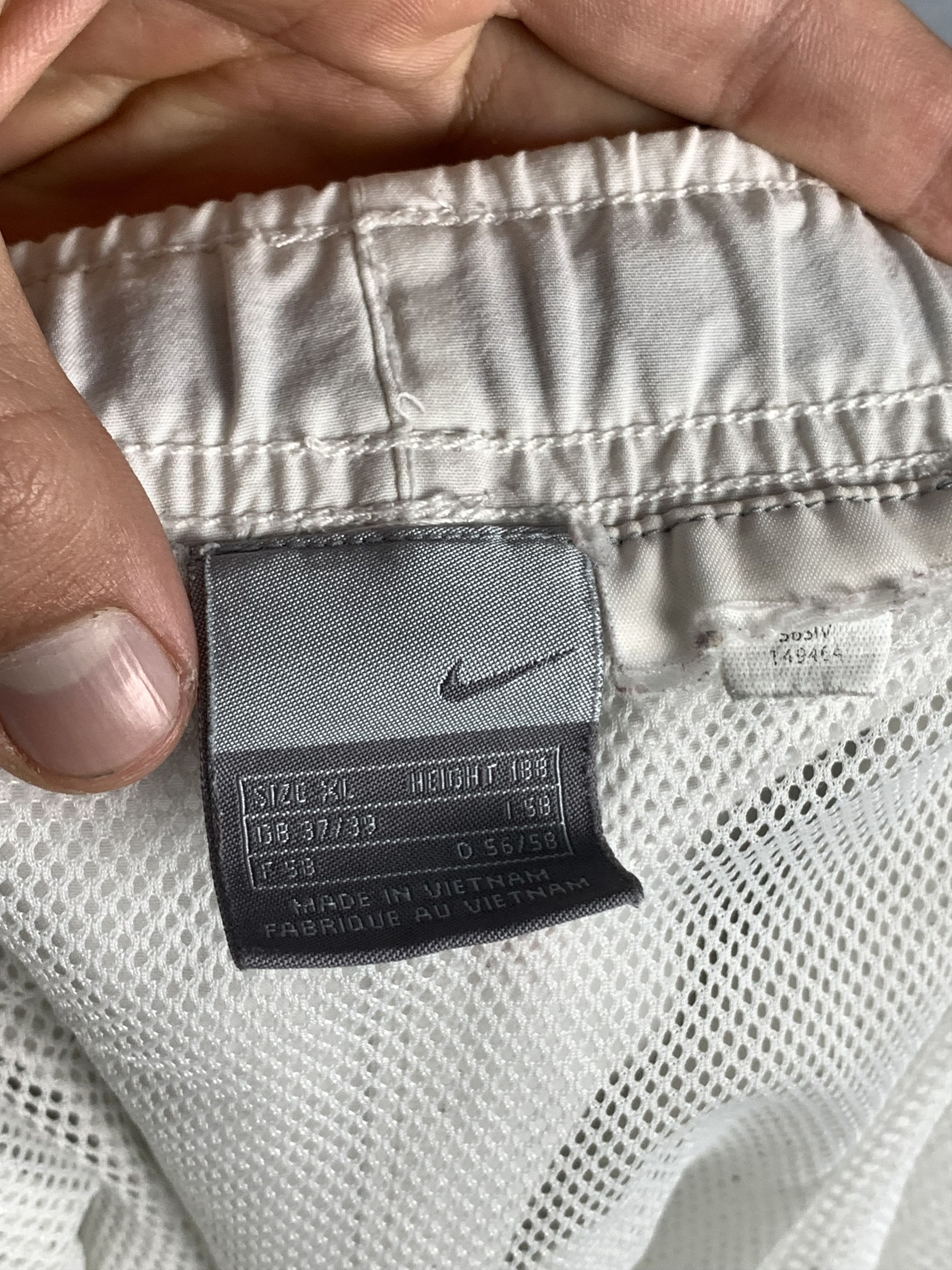 Nike Nike Vintage Mens Nylon Shorts Y2K Size US 36 / EU 52 - 7 Thumbnail