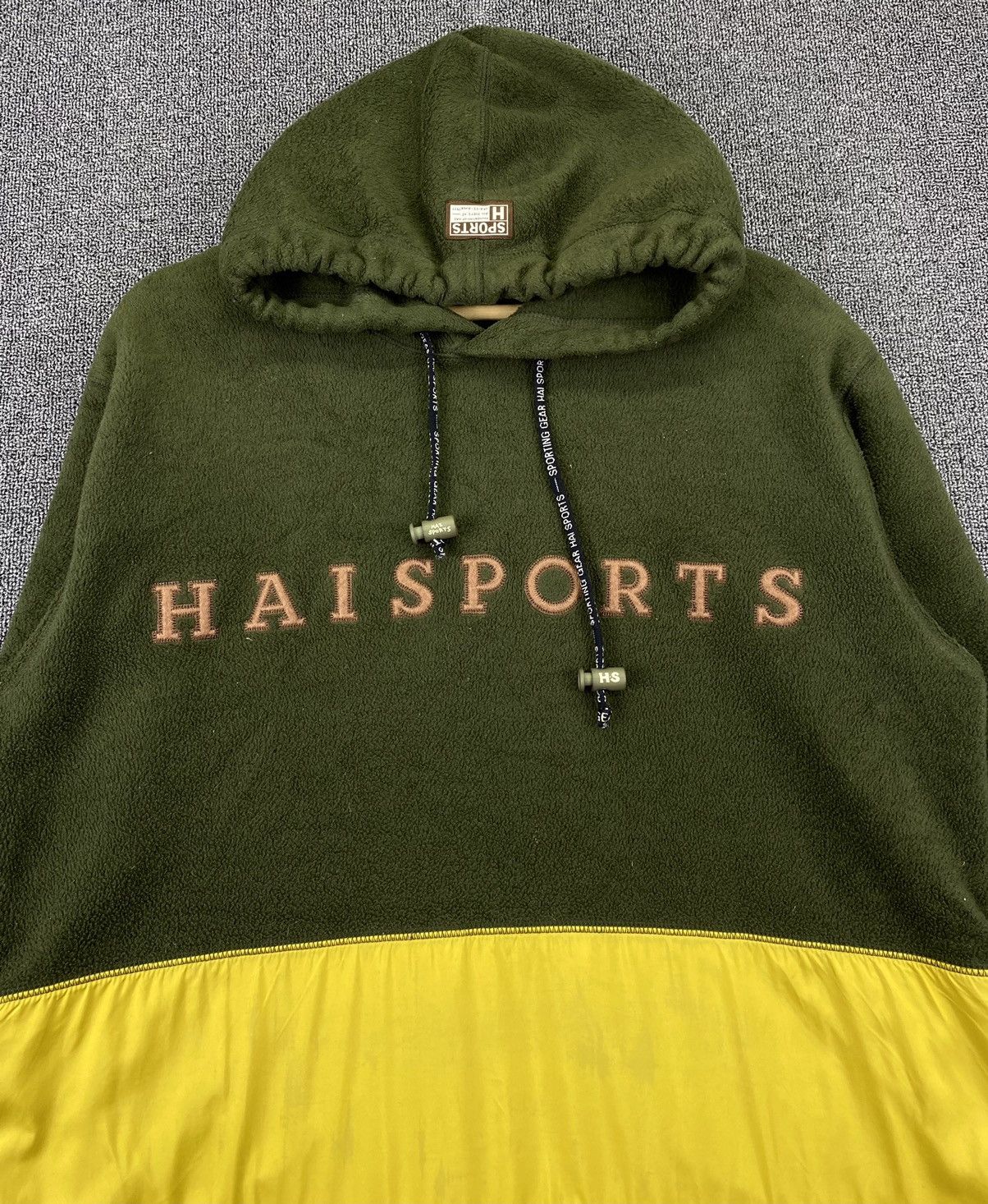 Issey Miyake Vintage Hai Sporting Gear Hooded By Issey Miyake Sweatshirts Size US M / EU 48-50 / 2 - 3 Thumbnail