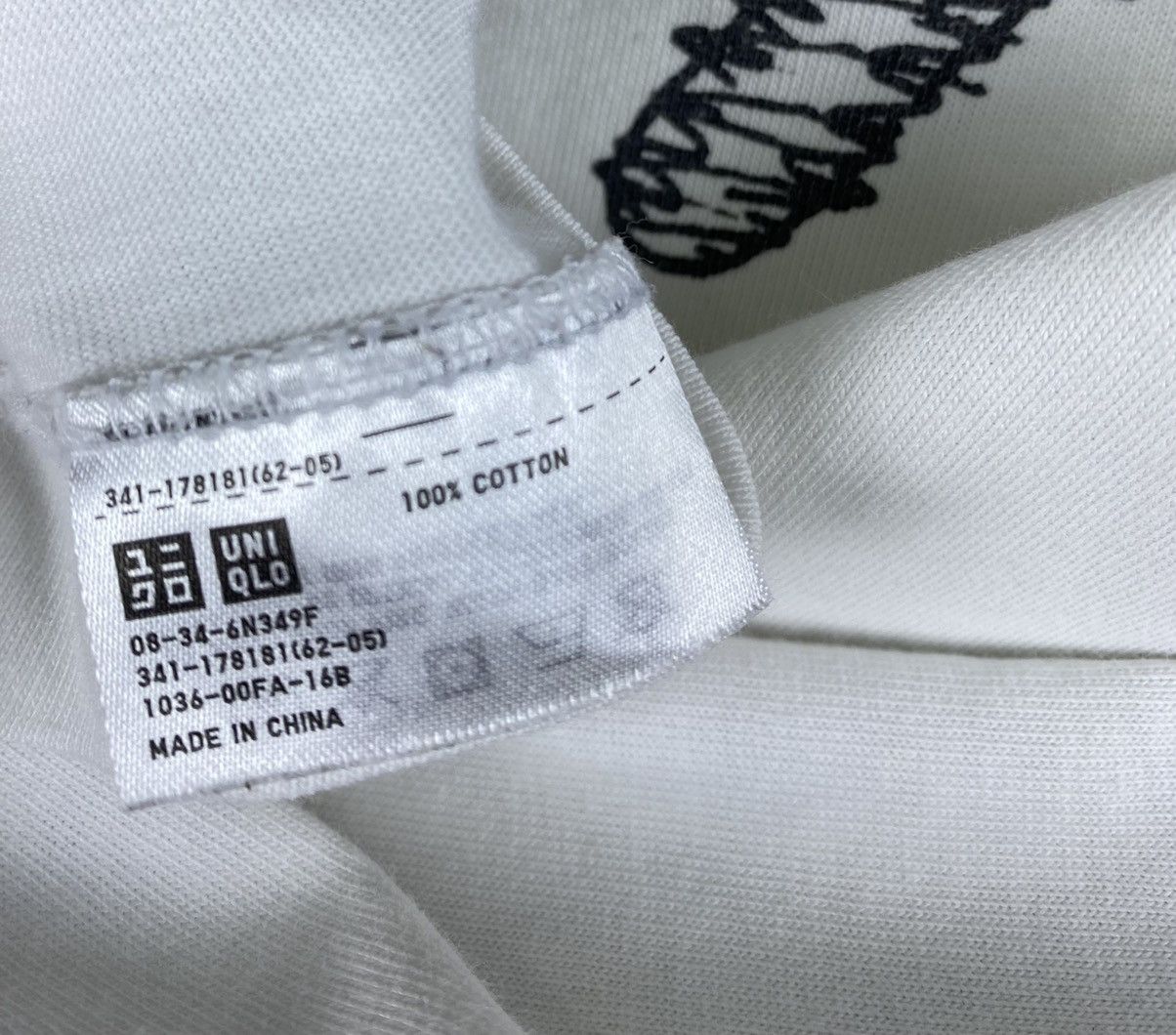 Kaws × Uniqlo NEED GONE 🔥 Uniqlo X Kaws Limited Skulls Design Tshirt Tee Size US M / EU 48-50 / 2 - 4 Thumbnail