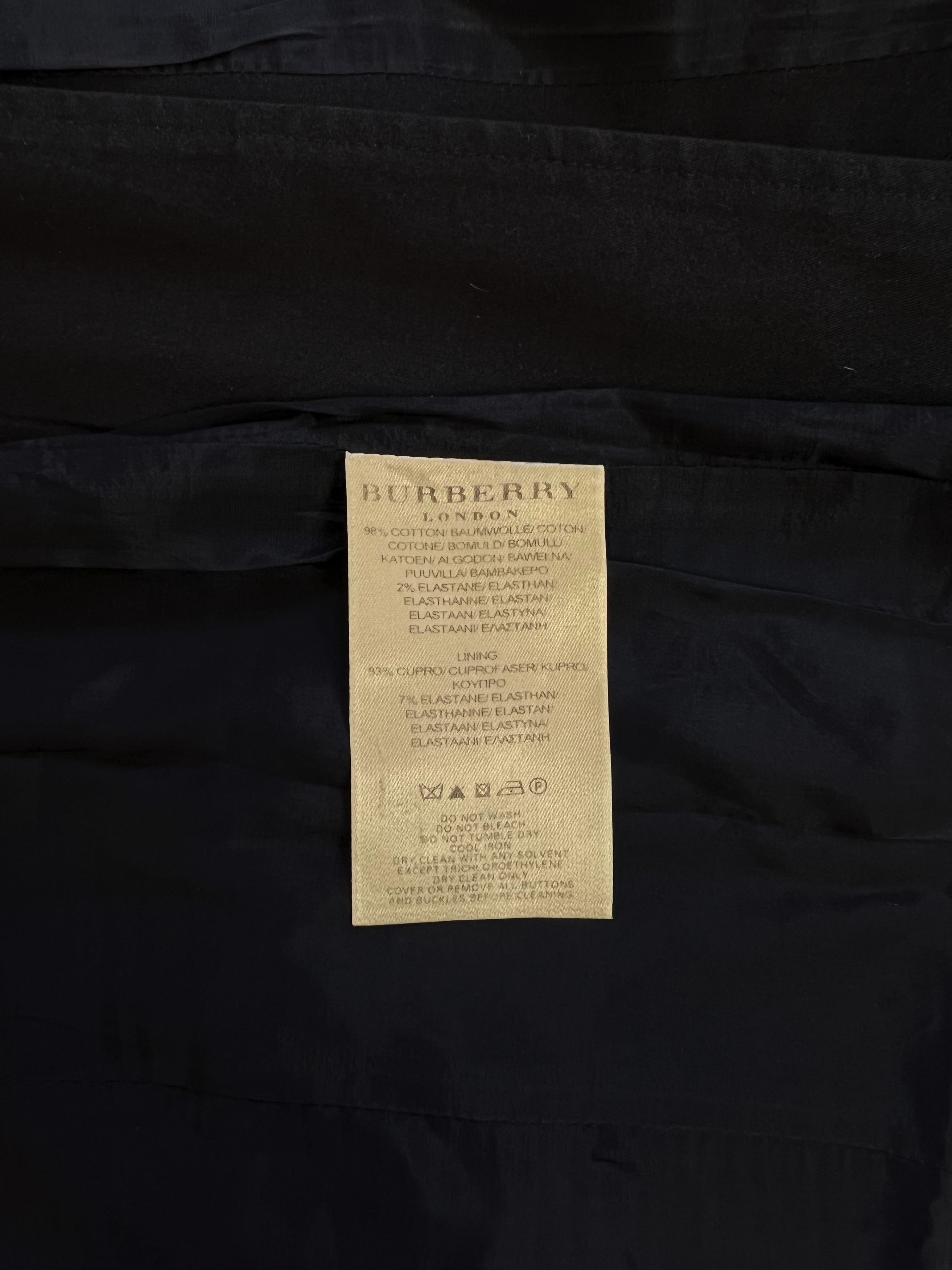 Burberry ⚡️QUICK SALE⚡️ 2000s' Burberry Black Button Down skirt Size 27" / US 4 / IT 40 - 4 Thumbnail