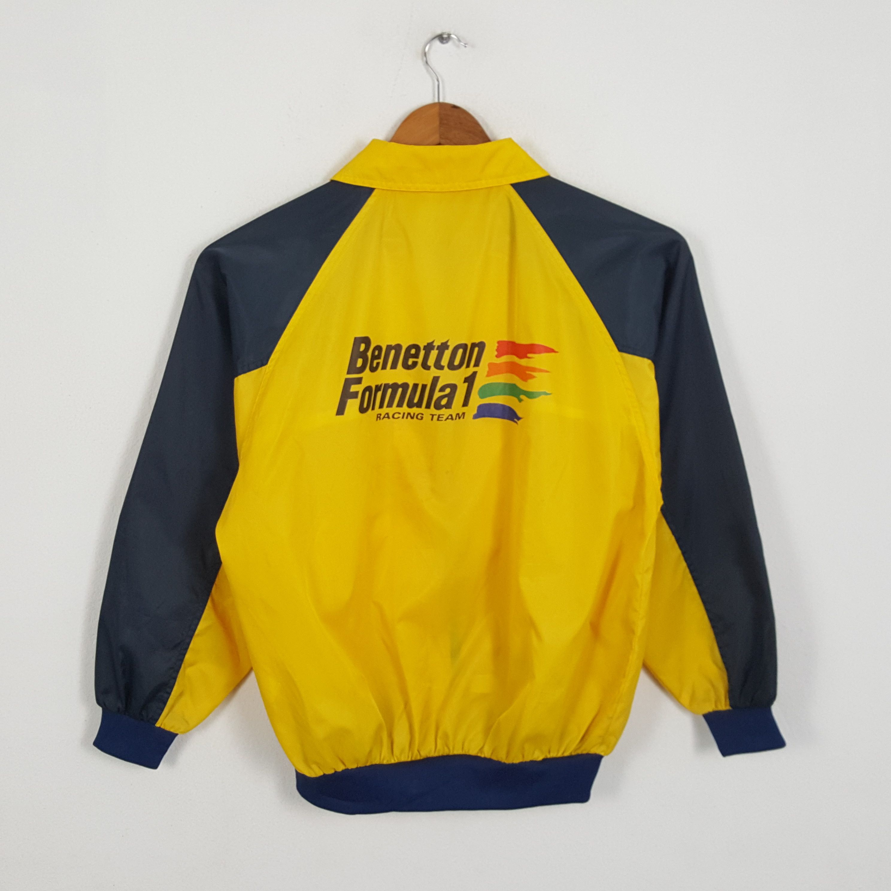 Vintage BENETTON FORMULA 1 RACING TEAM Windbreaker Jacket