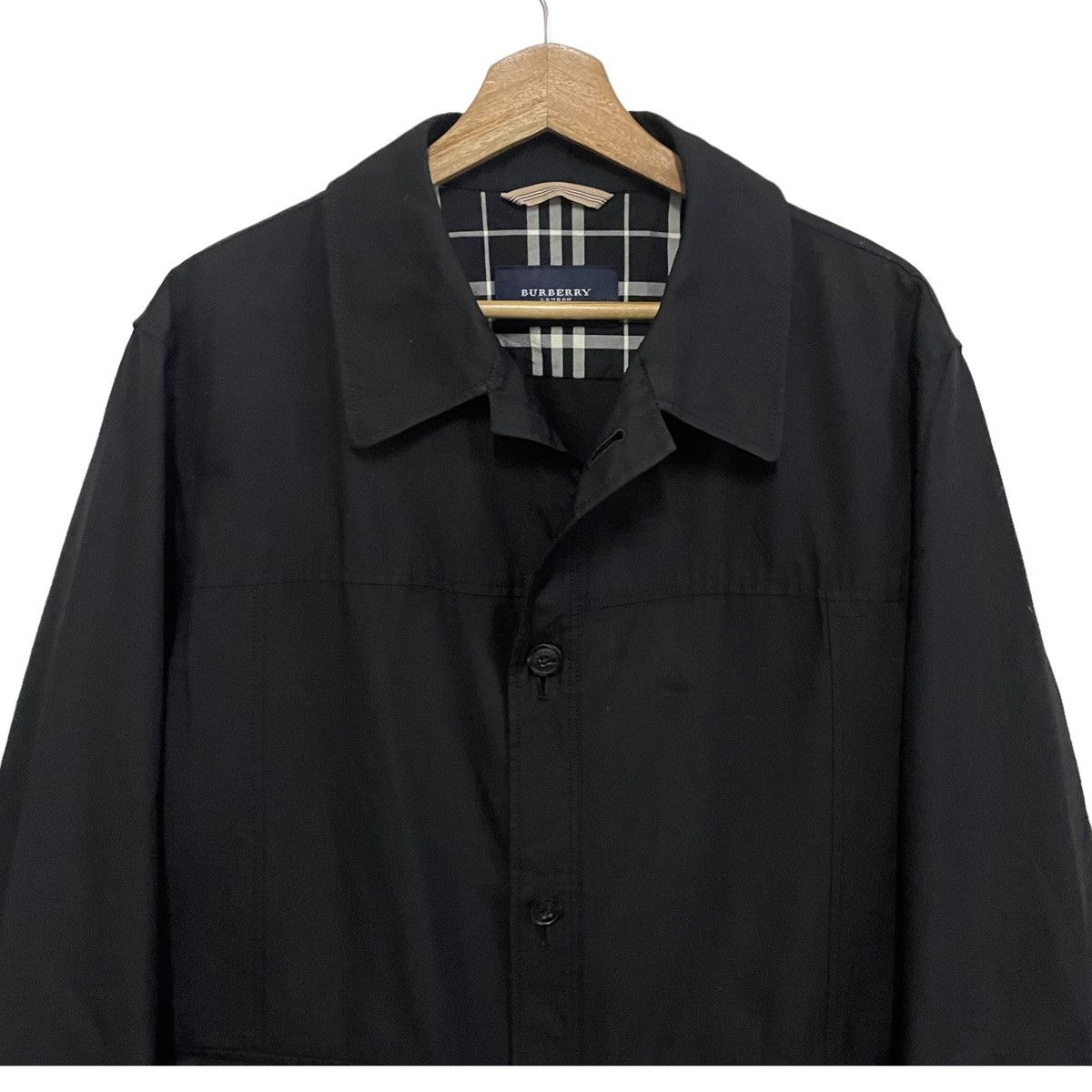 Burberry 💥 BURBERRY BLACK NOVA CHECK LIGHT BUTTON JACKET Size US L / EU 52-54 / 3 - 5 Thumbnail