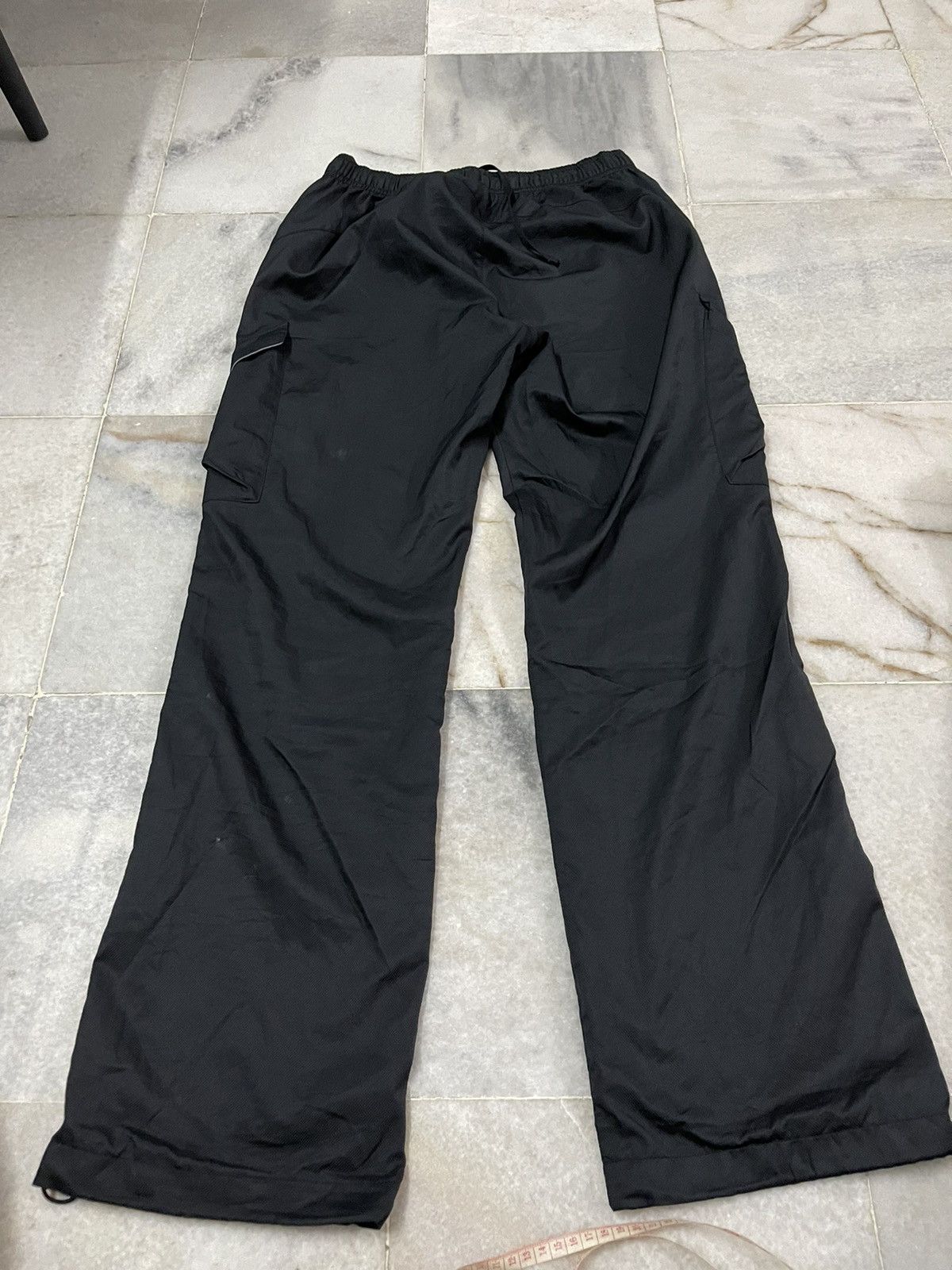 Nike Nike Y2K Cargo Pants Black Size US 33 - 2 Thumbnail