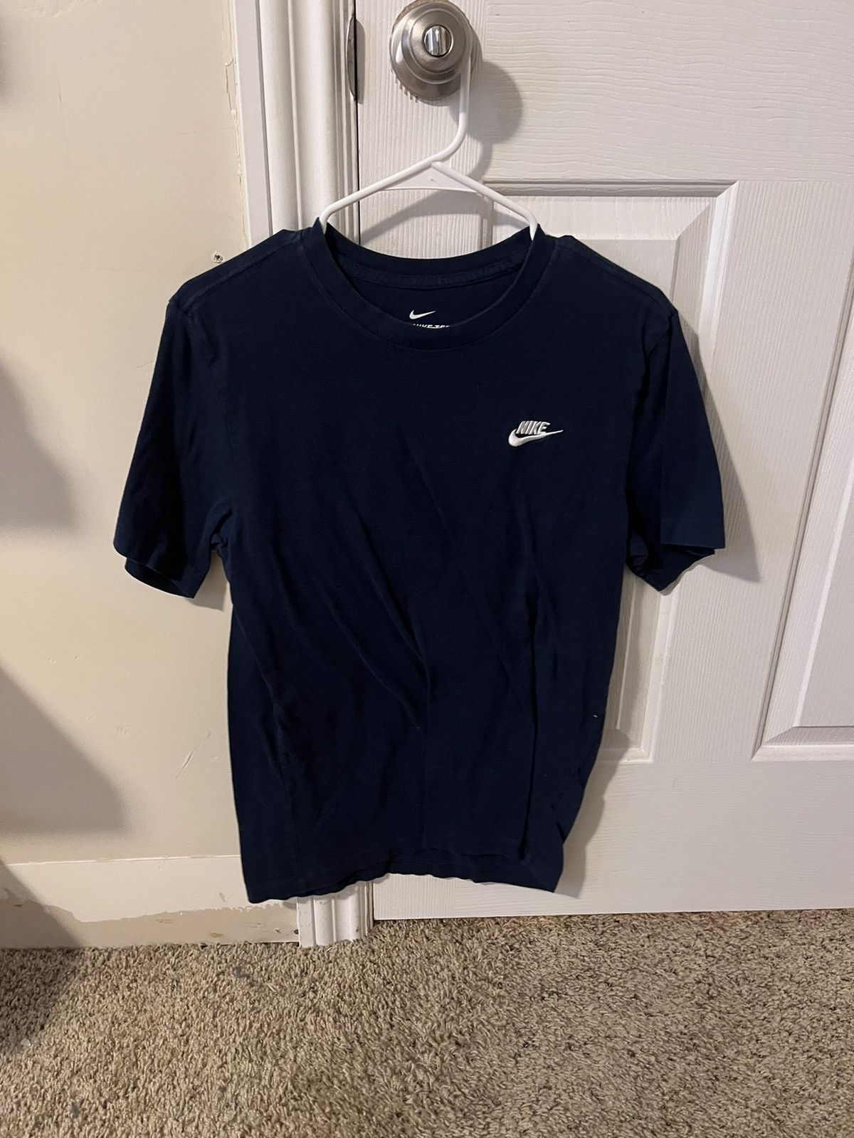 womens navy blue nike shirt