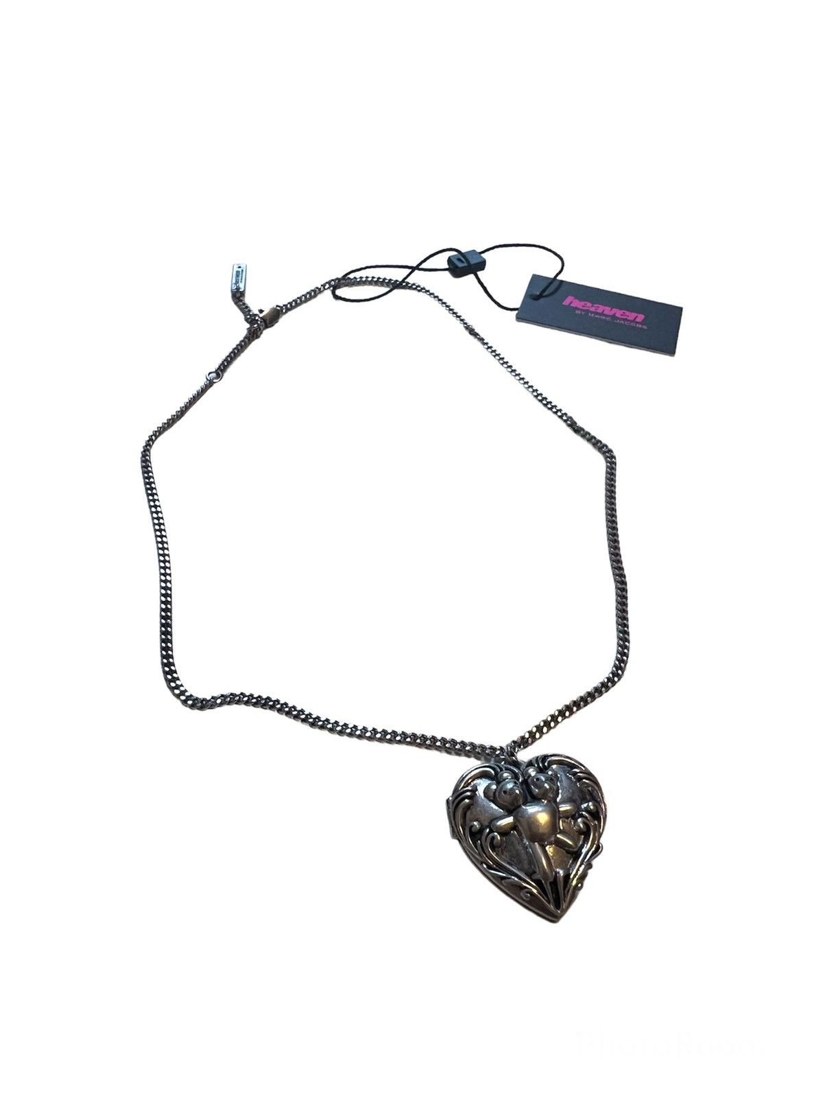 Heaven marc discount jacobs locket