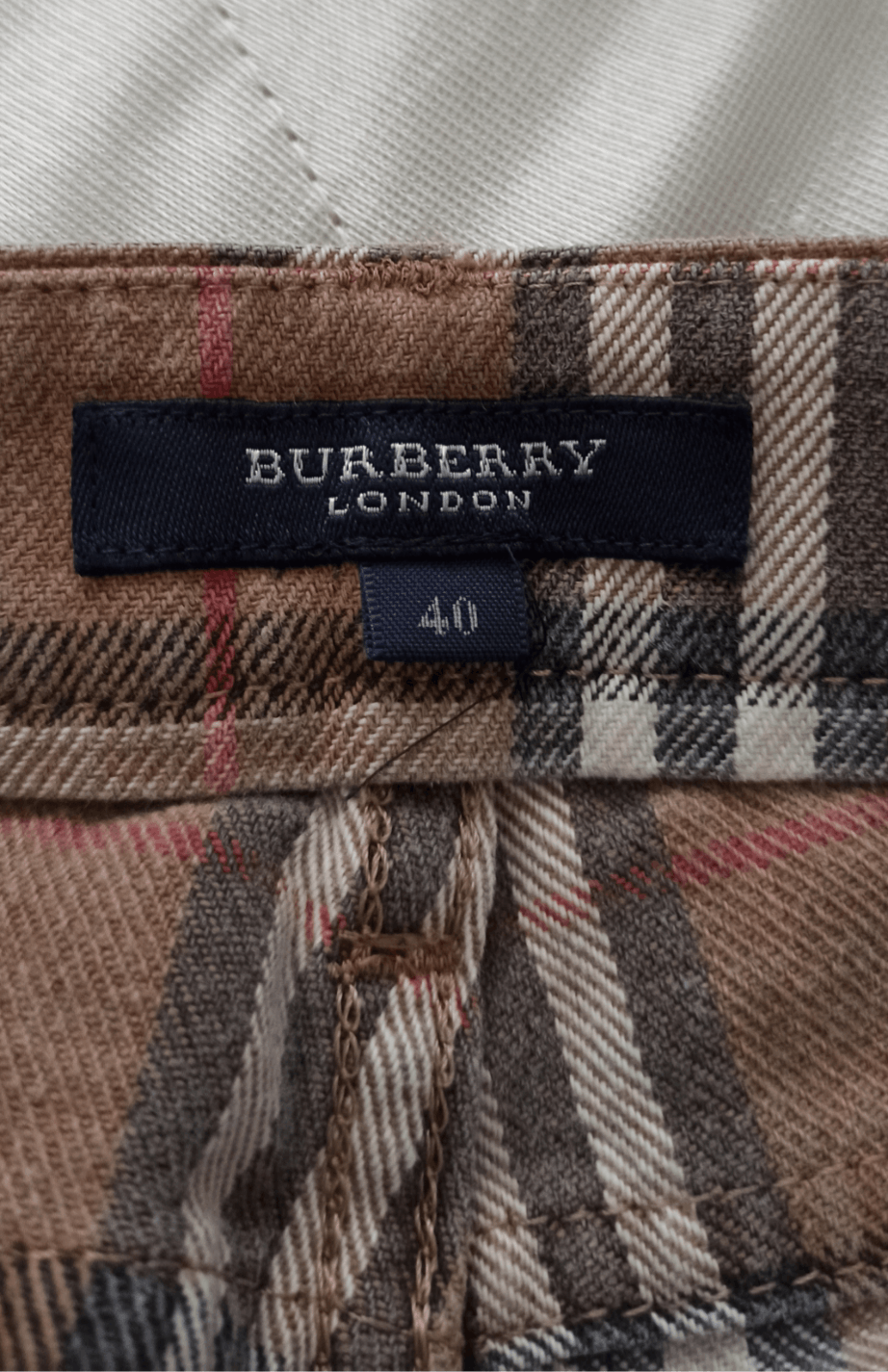 Burberry Vintage Burberry London Nova Check Short Pants Size US 29 - 9 Thumbnail