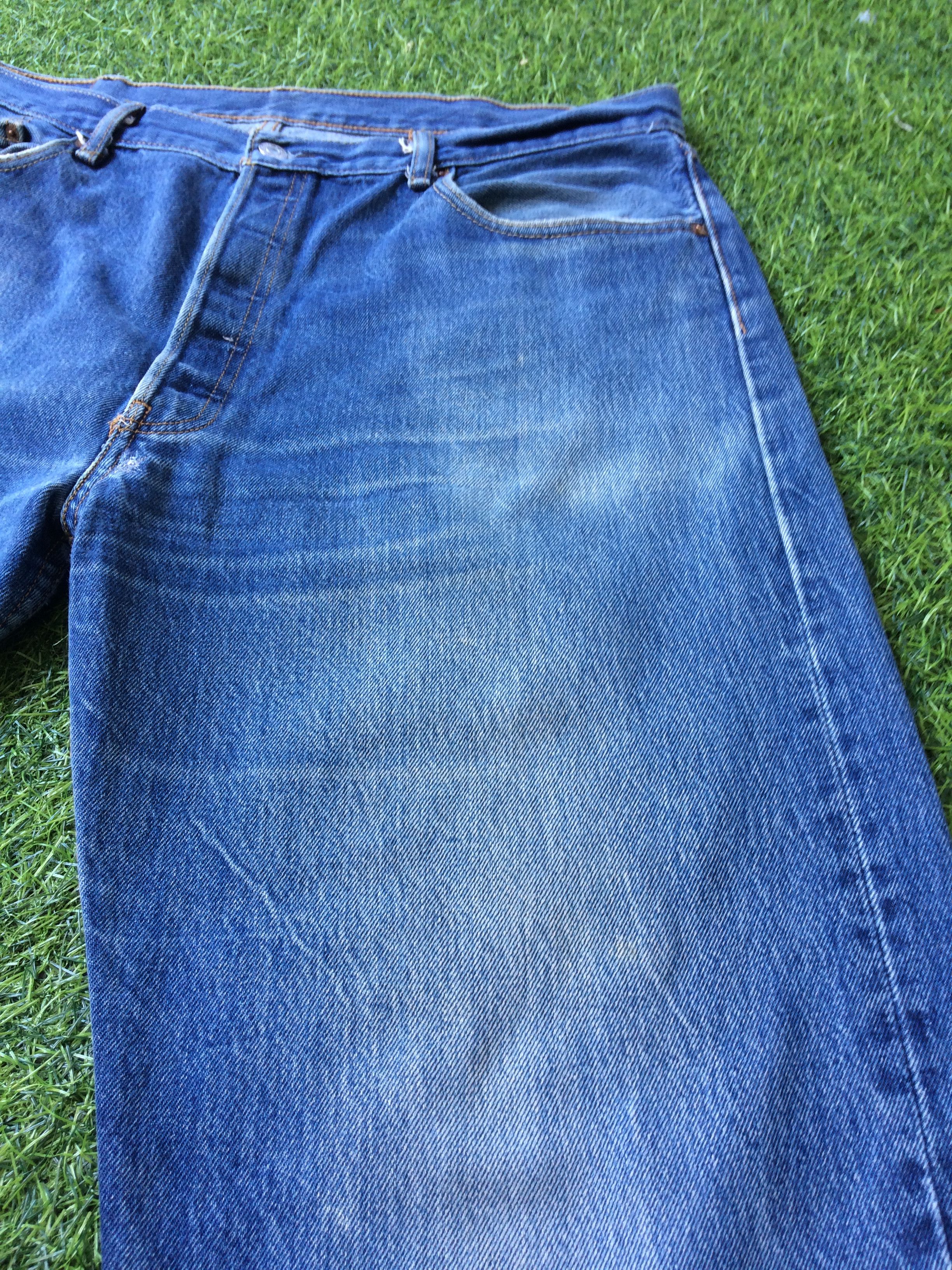Levi's Distressed Levis 501 Medium Wash Jeans #B-448 Size US 37 - 4 Thumbnail
