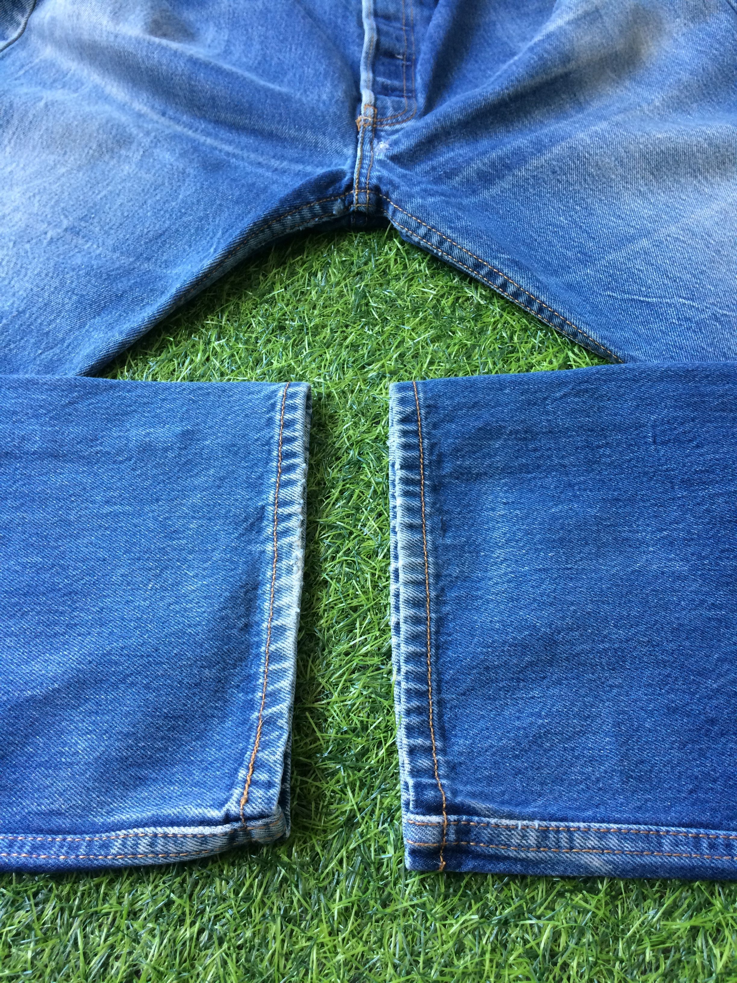 Levi's Distressed Levis 501 Medium Wash Jeans #B-448 Size US 37 - 5 Thumbnail