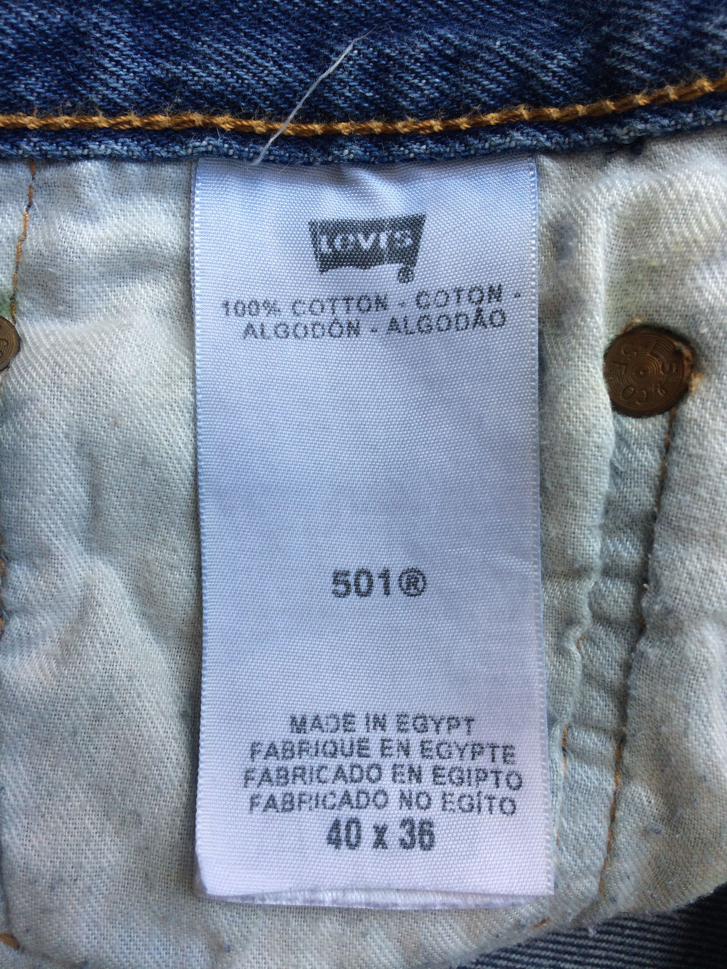 Levi's Distressed Levis 501 Medium Wash Jeans #B-448 Size US 37 - 10 Thumbnail