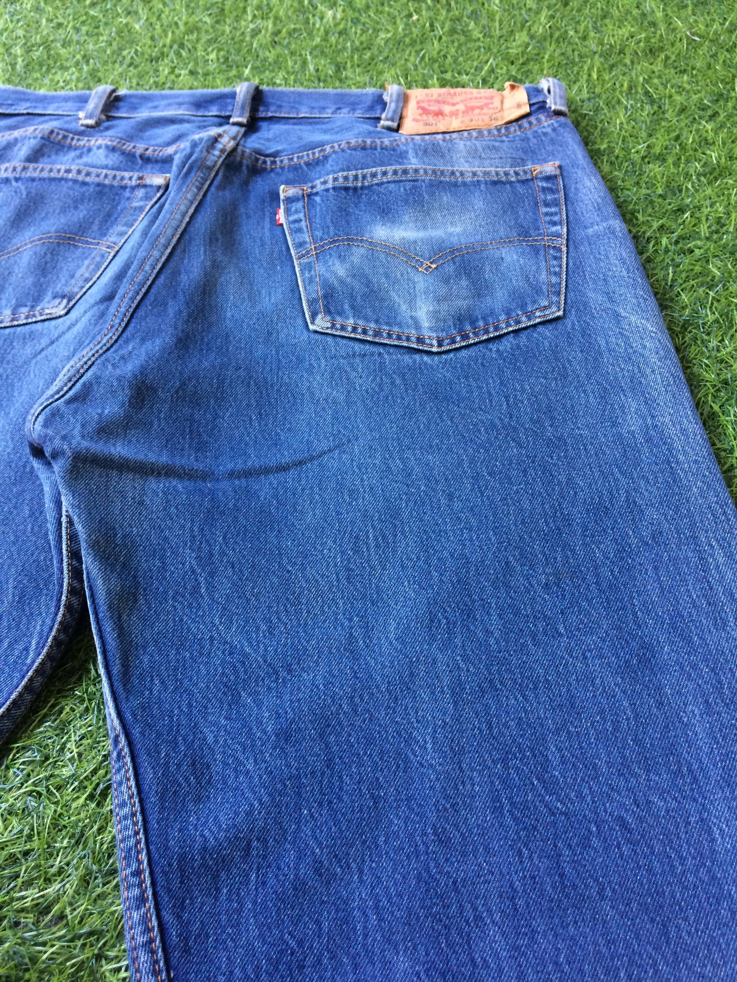Levi's Distressed Levis 501 Medium Wash Jeans #B-448 Size US 37 - 6 Thumbnail