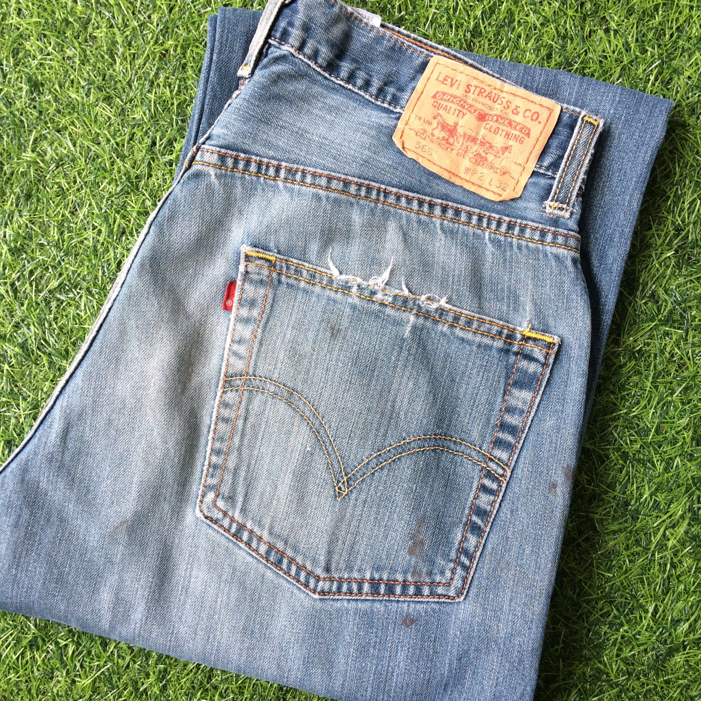 Levi's Vintage Distressed Levi's 569 Dirty Ripped Jeans #B-534 Size US 31 - 9 Thumbnail