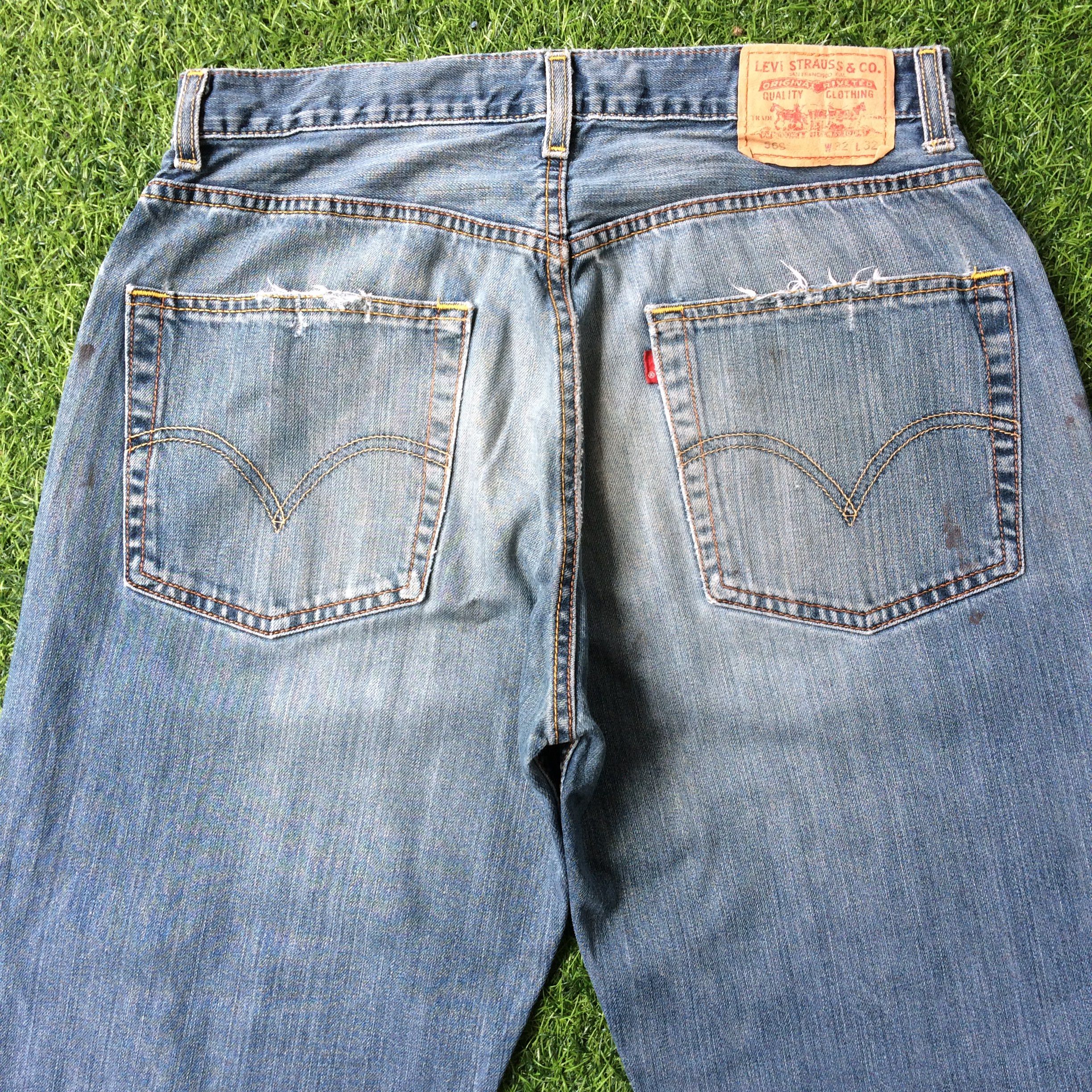 Levi's Vintage Distressed Levi's 569 Dirty Ripped Jeans #B-534 Size US 31 - 4 Thumbnail
