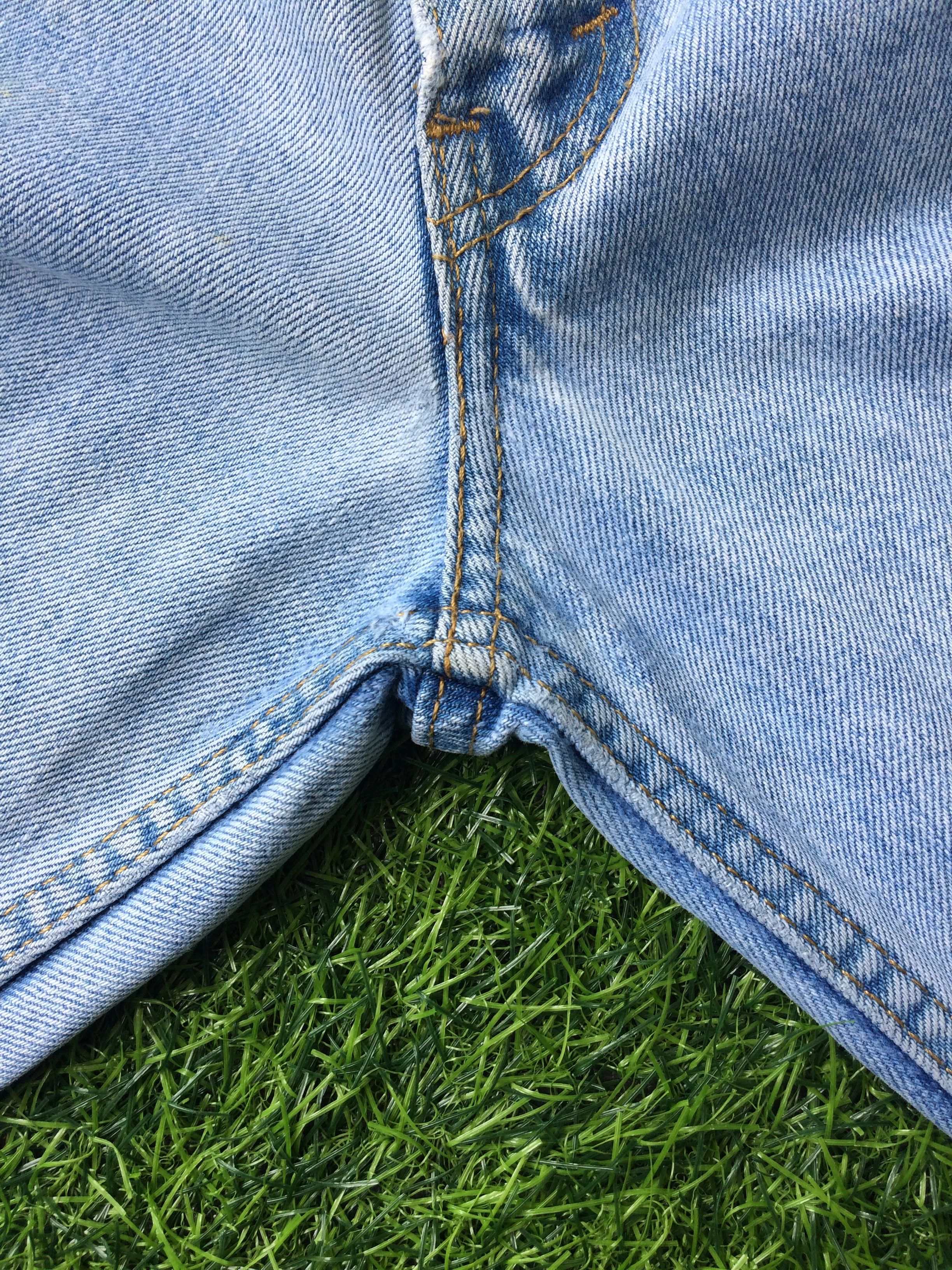 Levi's Distressed Levis 550 Dirty Jeans #B-359 Size US 32 / EU 48 - 4 Thumbnail