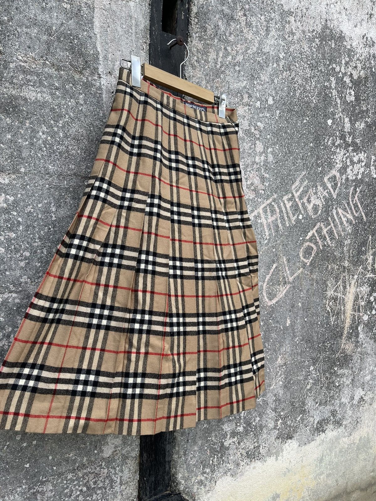 Burberry × Vintage Vintage Burberrys Wool Nova Check Skirt Size 26" / US 2 / IT 38 - 6 Thumbnail