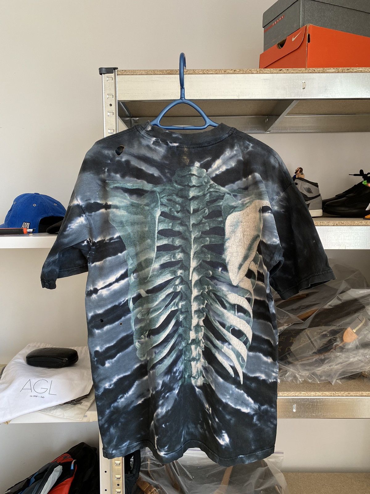 Vintage Vintage Ribs Skull Tie Dye Skull Trashed T-shirt Size US L / EU 52-54 / 3 - 4 Thumbnail