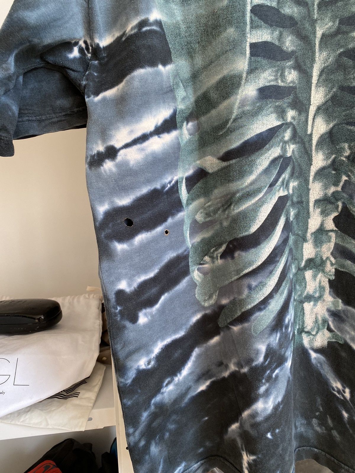 Vintage Vintage Ribs Skull Tie Dye Skull Trashed T-shirt Size US L / EU 52-54 / 3 - 6 Thumbnail