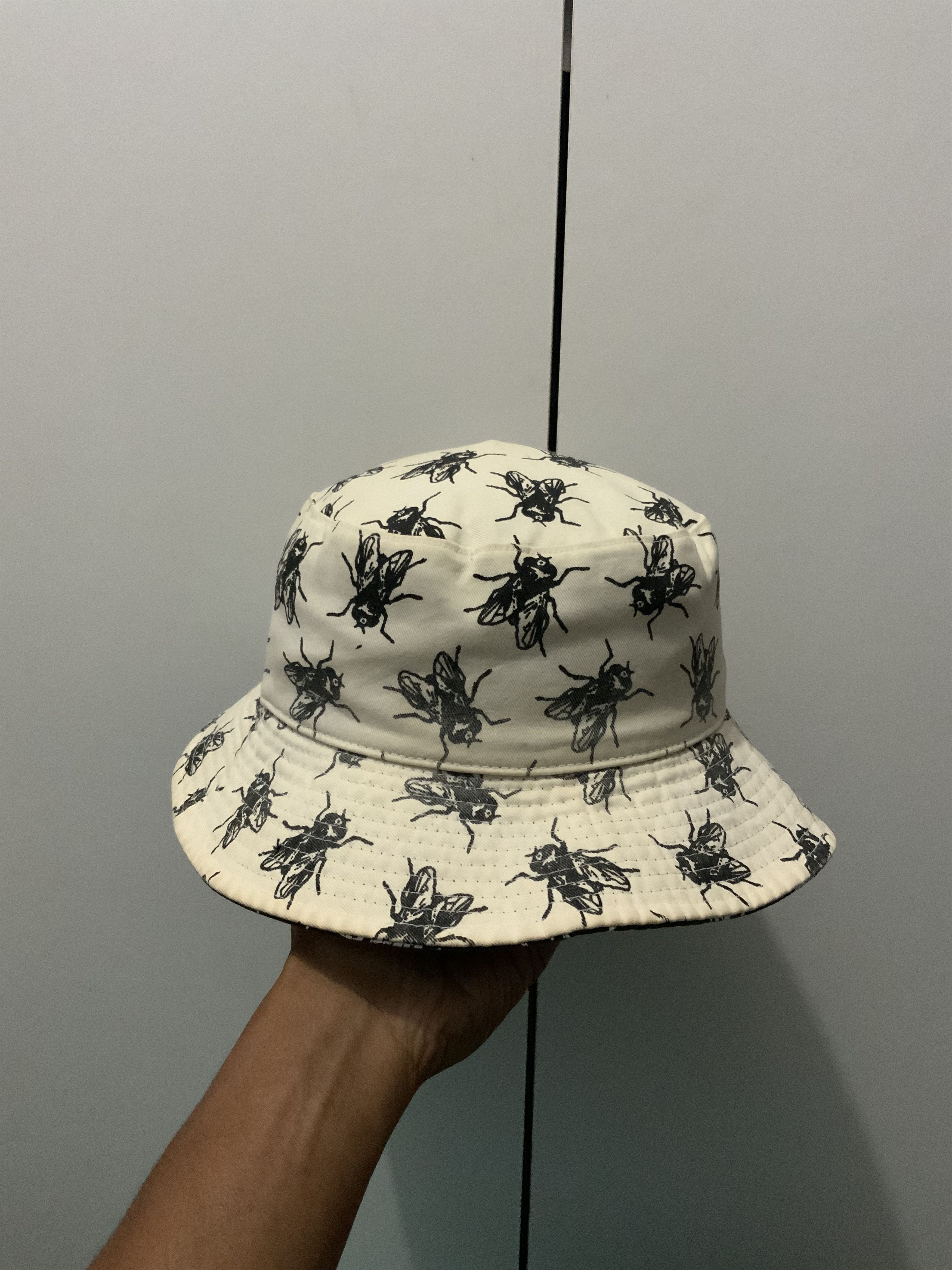 Japanese Brand Burning the Register by stbk Reversible Bucket Hat Size ONE SIZE - 7 Thumbnail