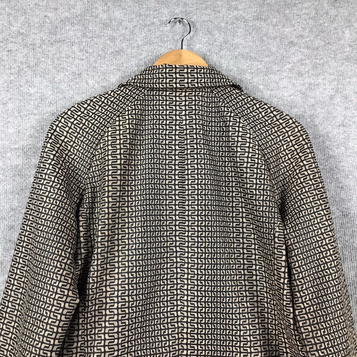 Caravan Japanese fashion jacket