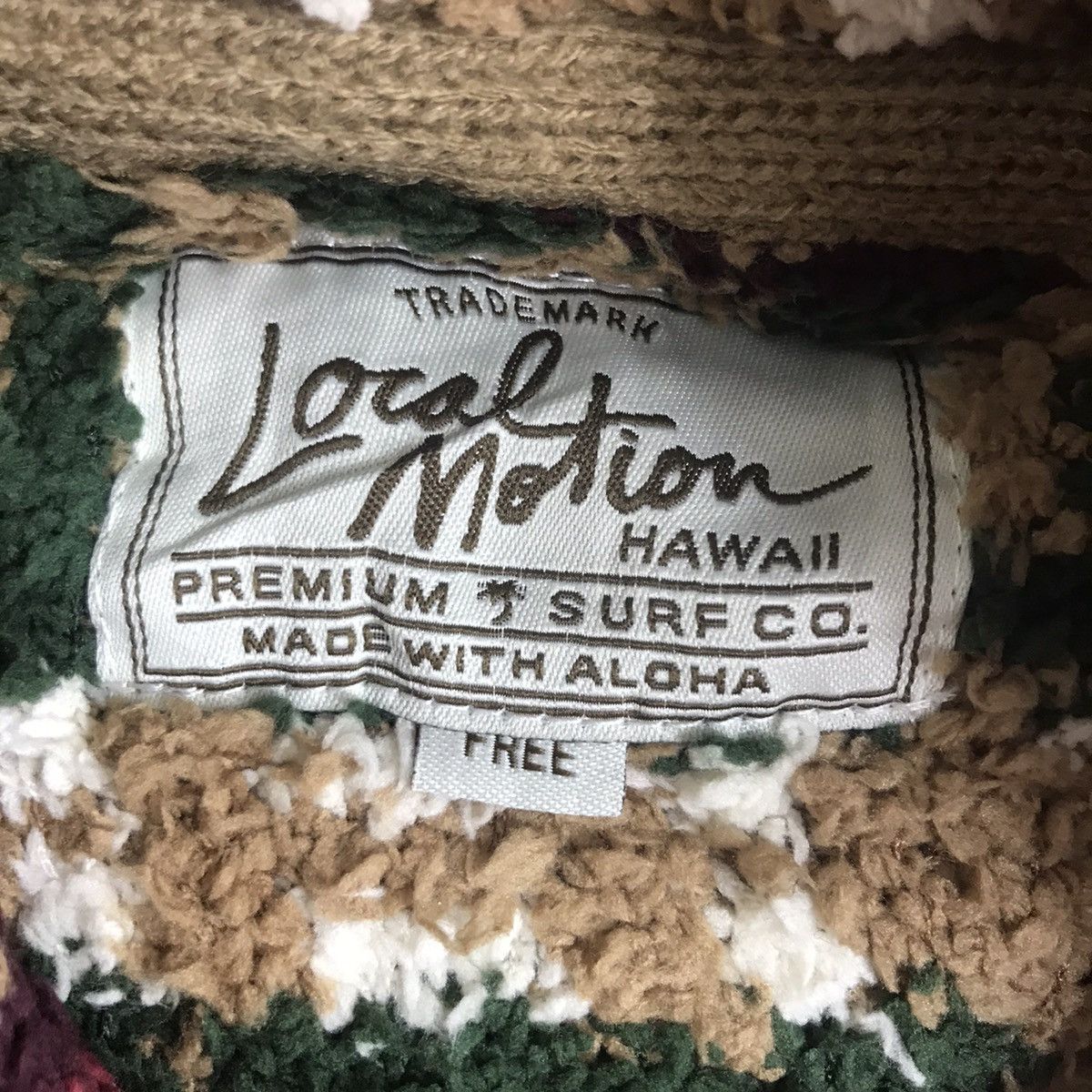 Vintage LOCAL MOTION HAWAII Surf Native Navajo Aztec Print Sweater Size US S / EU 44-46 / 1 - 4 Thumbnail
