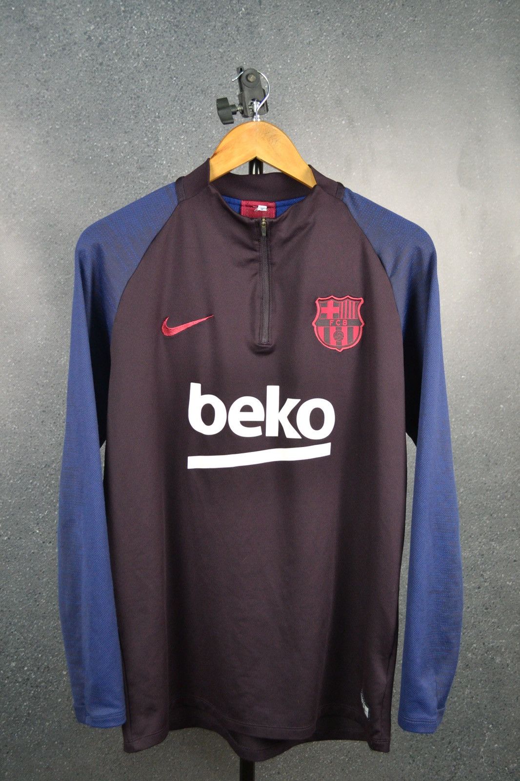 Nike Barcelona Training Football Sweatshirt Nike Soccer Large Size US L / EU 52-54 / 3 - 1 Thumbnail