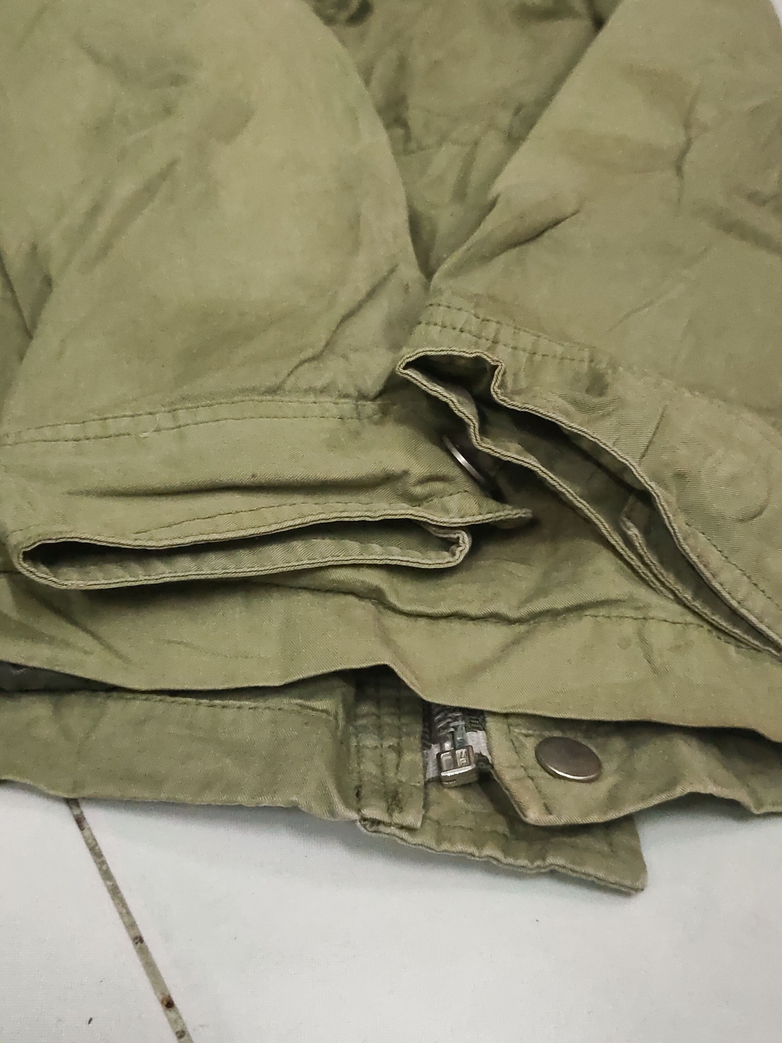 Guess × Vintage Guess vintage army green parka zipper jacket nice🔥 Size US S / EU 44-46 / 1 - 7 Thumbnail