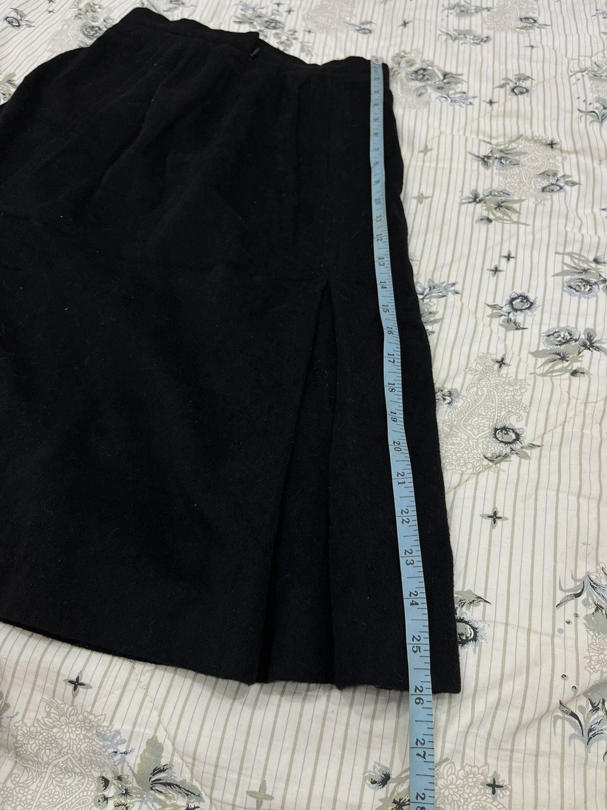 Burberry (D). VINTAGE BURBERRYS SKIRTS Size 26" / US 2 / IT 38 - 14 Thumbnail