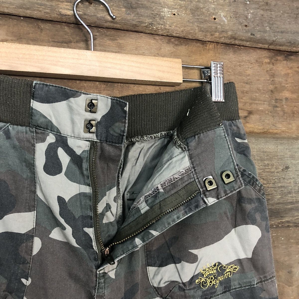 Japanese Brand Besum Green Multipocket Camo Cargo Pants #0554 Size US 26 / EU 42 - 9 Thumbnail