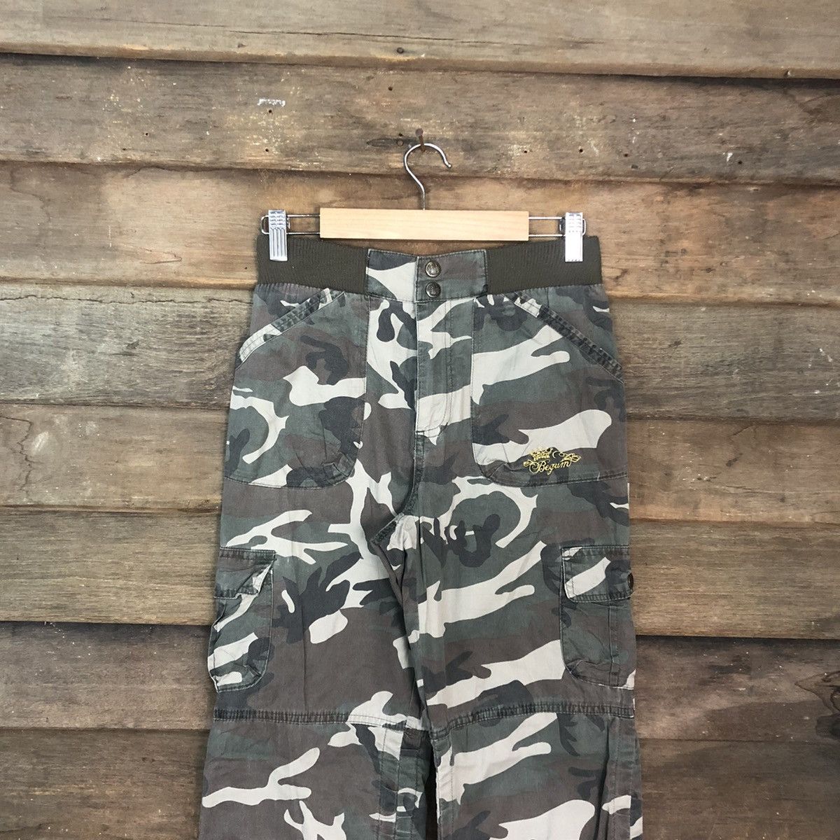 Japanese Brand Besum Green Multipocket Camo Cargo Pants #0554 Size US 26 / EU 42 - 2 Thumbnail
