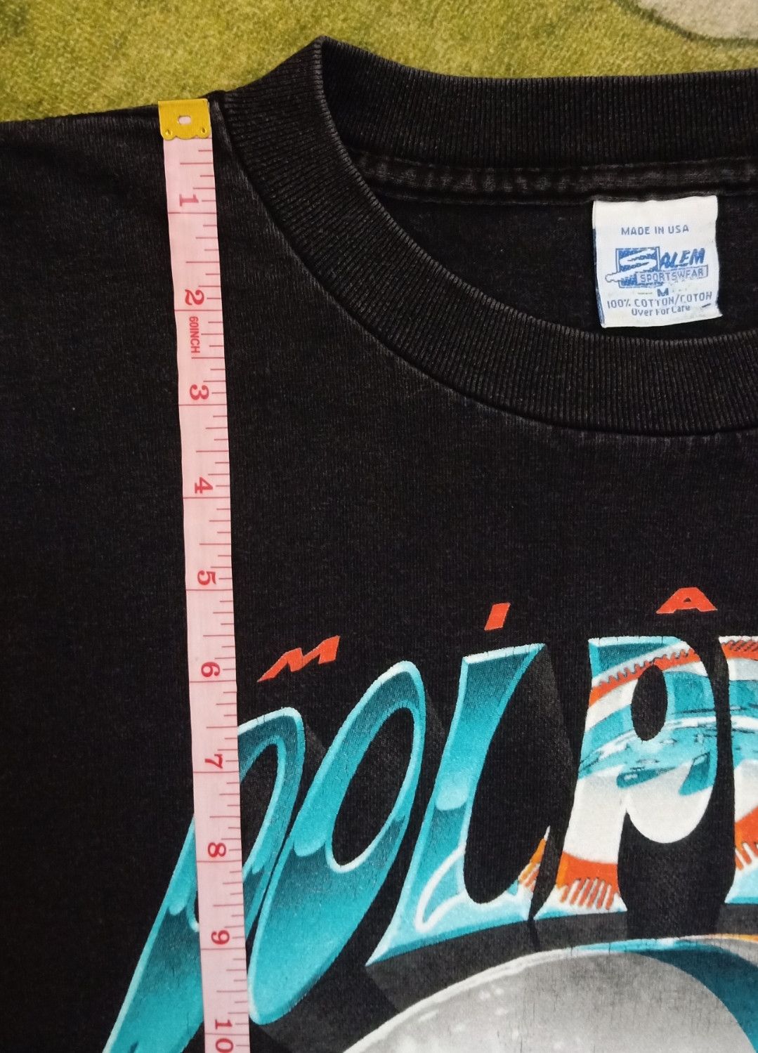 NFL × Salem Sportswear × Vintage Vintage 90s NFL Miami Dolphins Helmet T-shirt Size US L / EU 52-54 / 3 - 16 Thumbnail