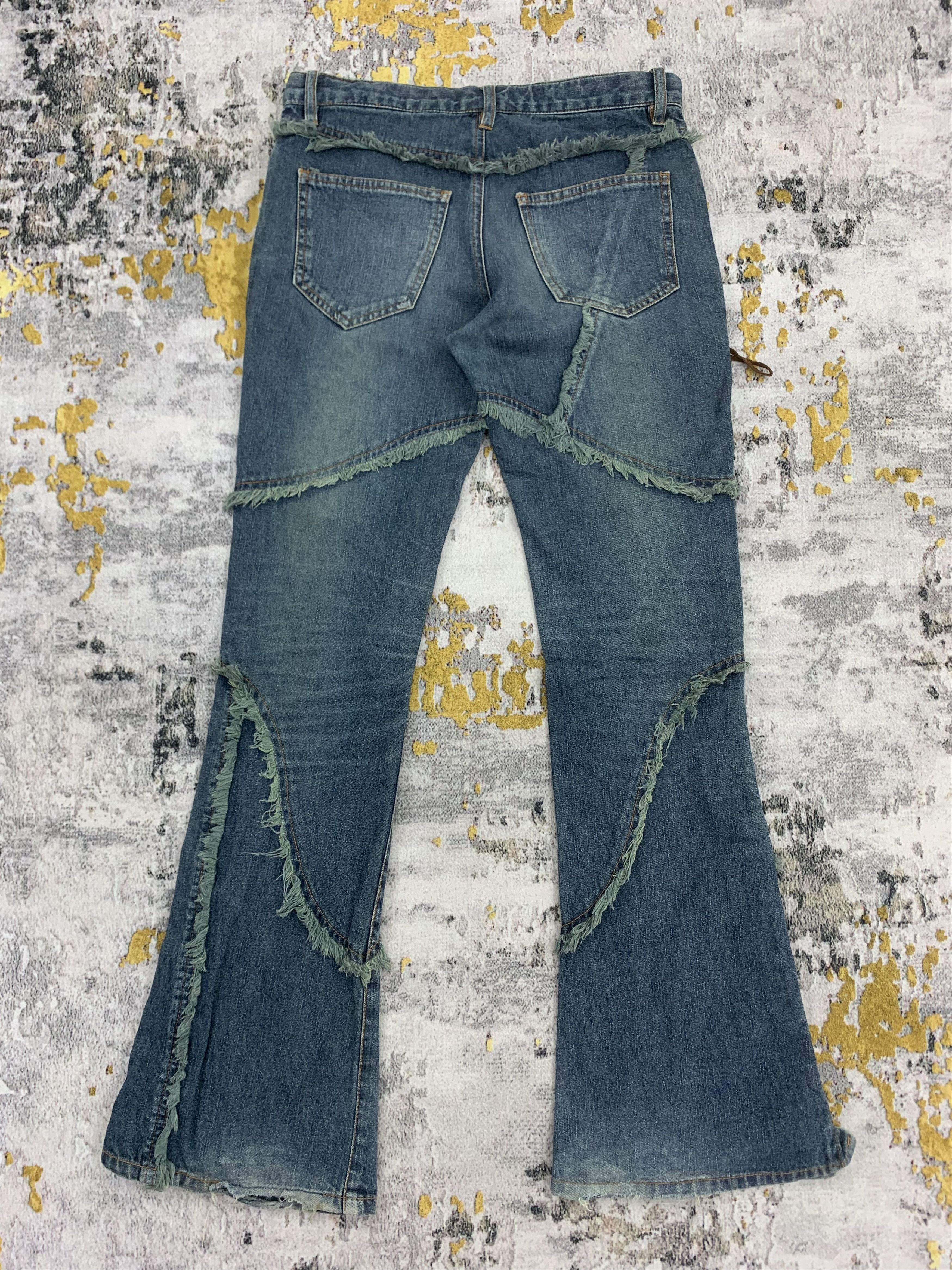 Japanese Brand Flared Blue Jeans Distressed Denim Size US 26 / EU 42 - 4 Thumbnail